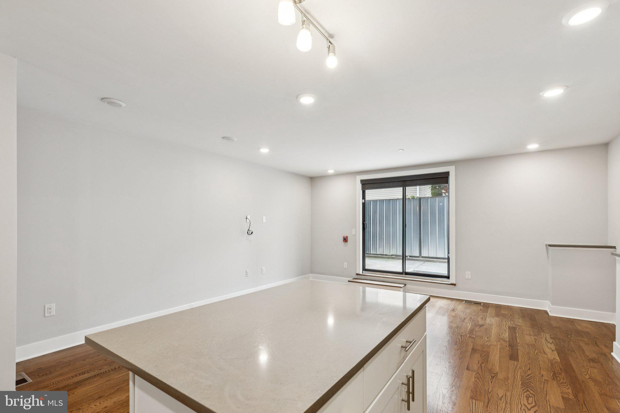 FRANCISVILLE - Residential Lease