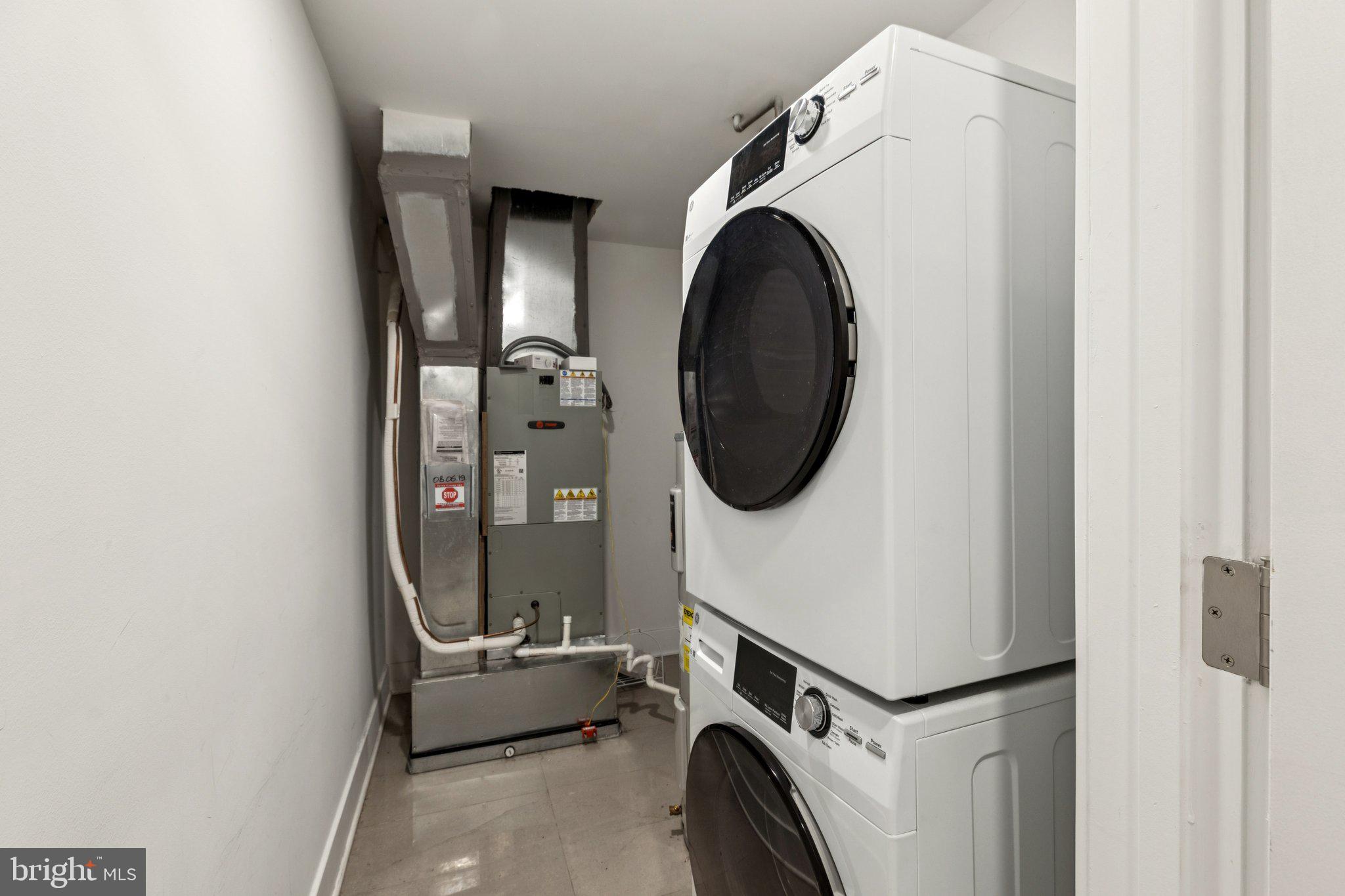 FRANCISVILLE - Residential Lease