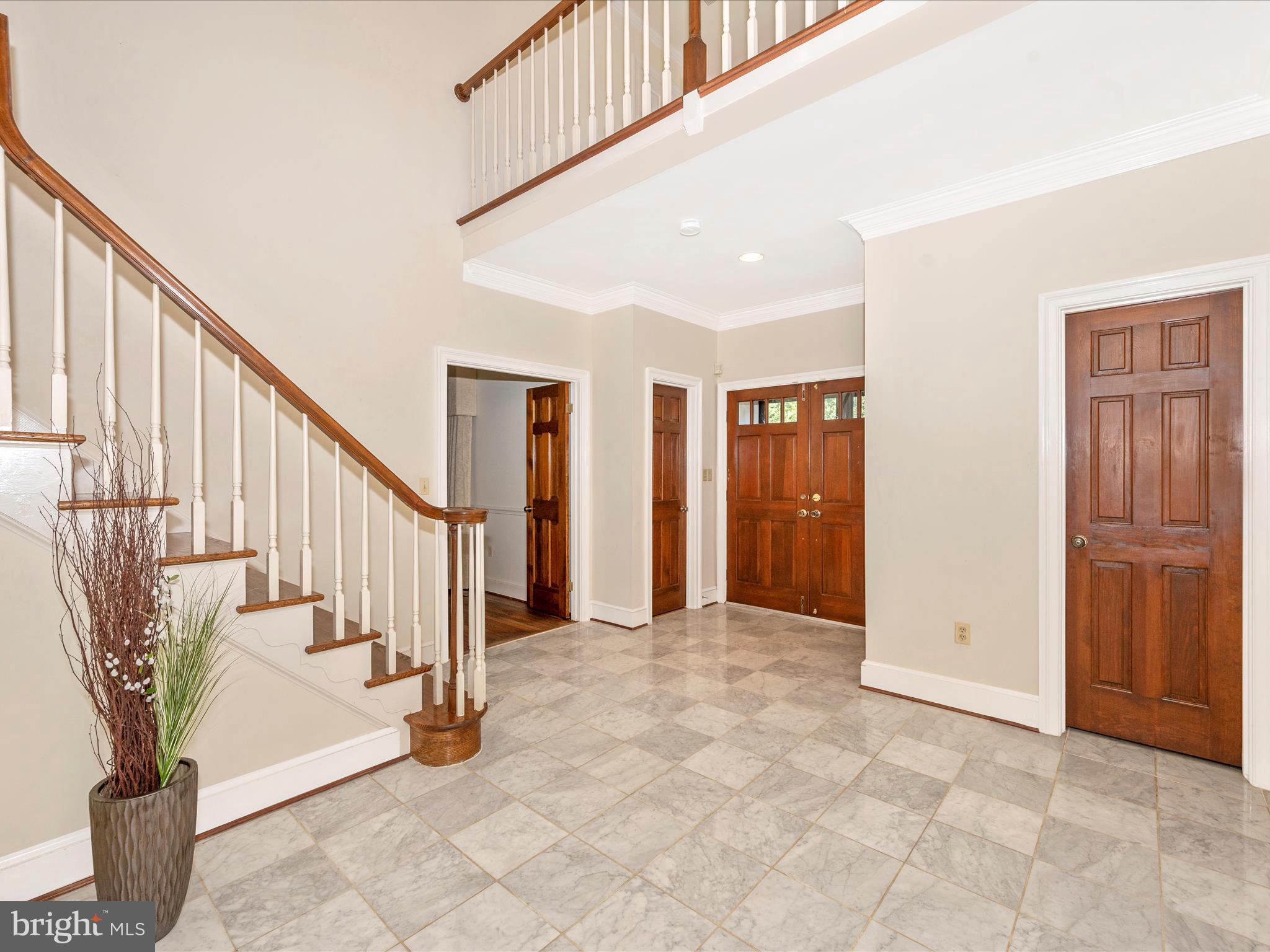 LAKE POTOMAC - Residential