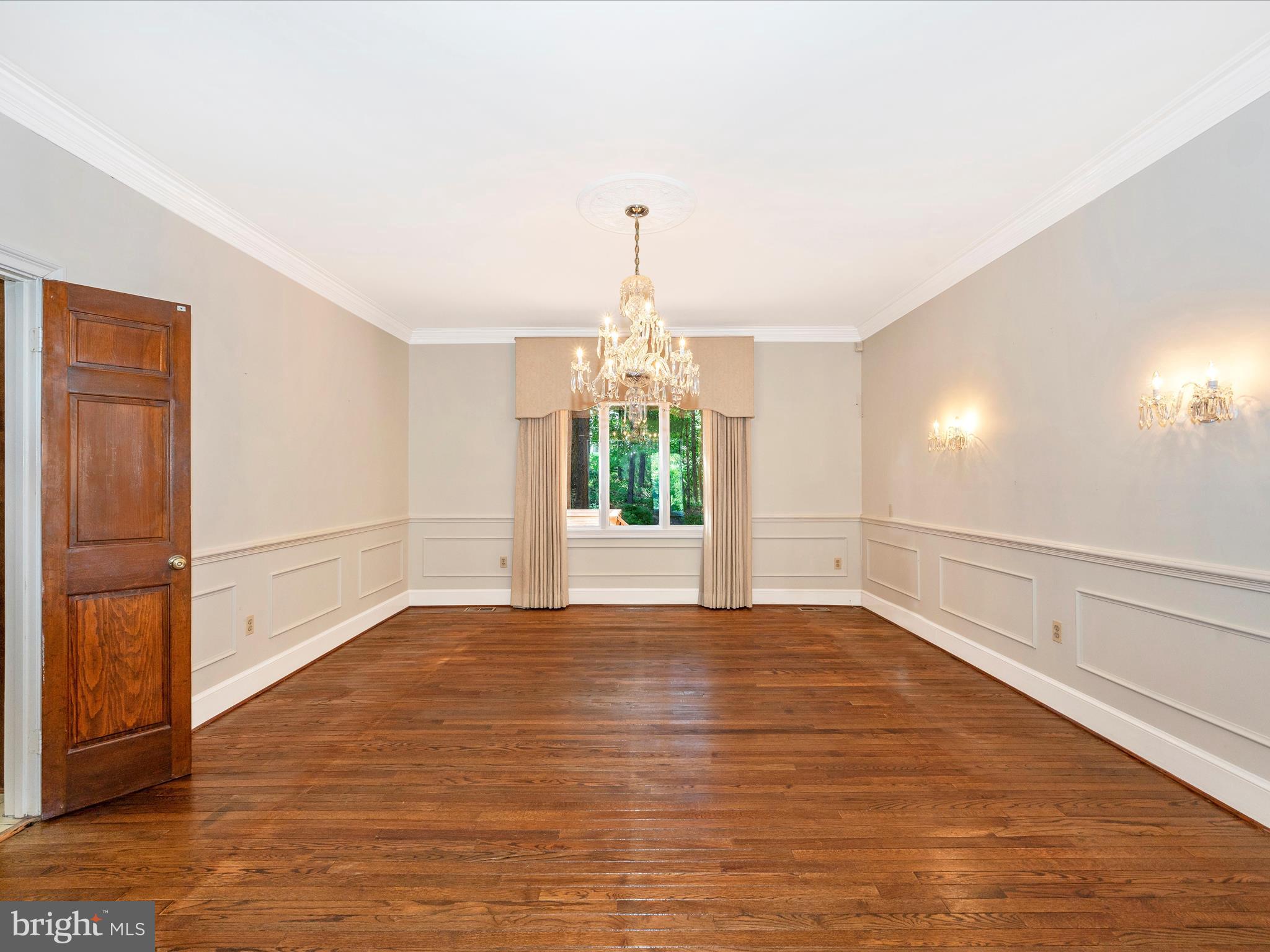 LAKE POTOMAC - Residential