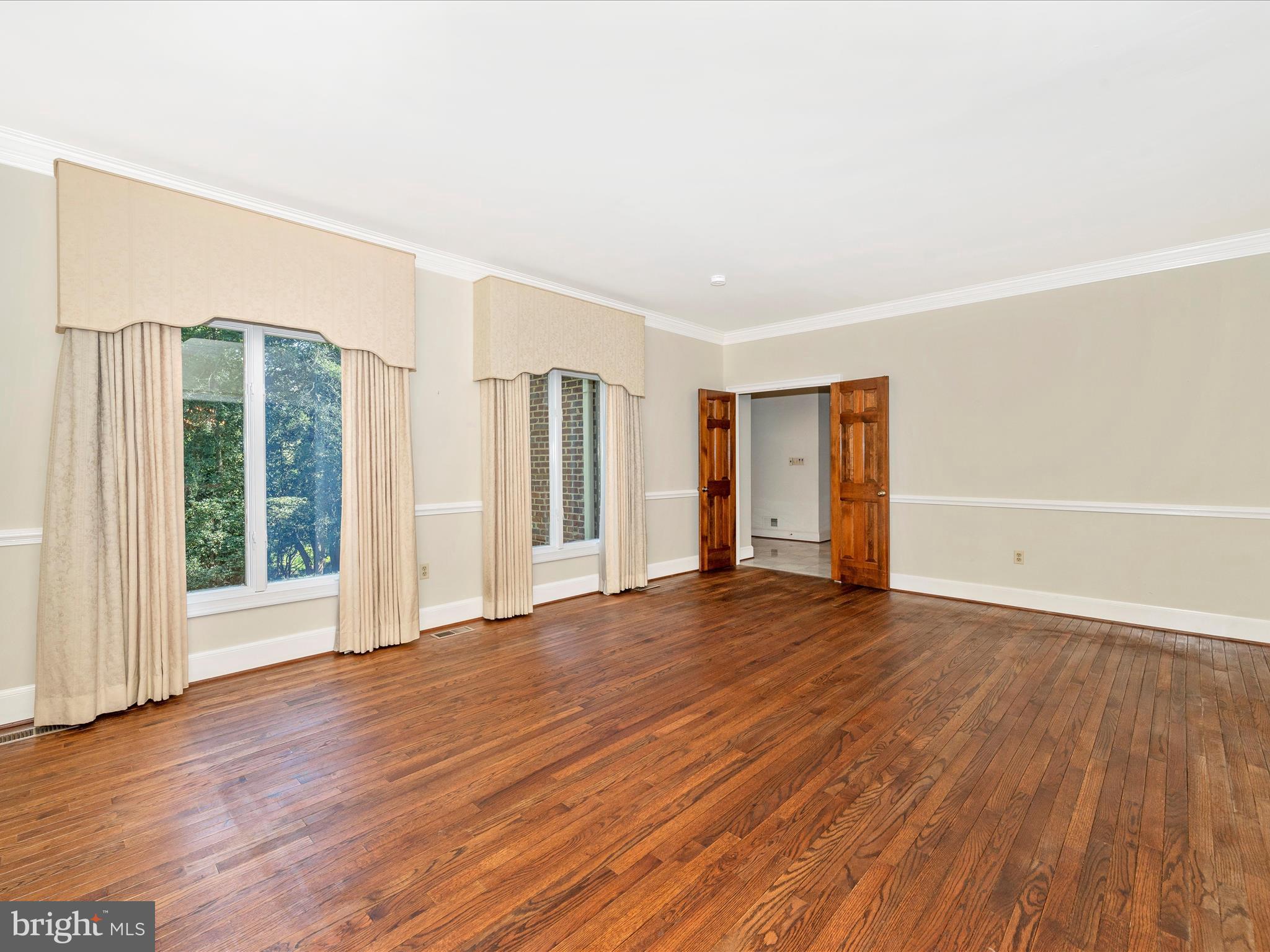 LAKE POTOMAC - Residential