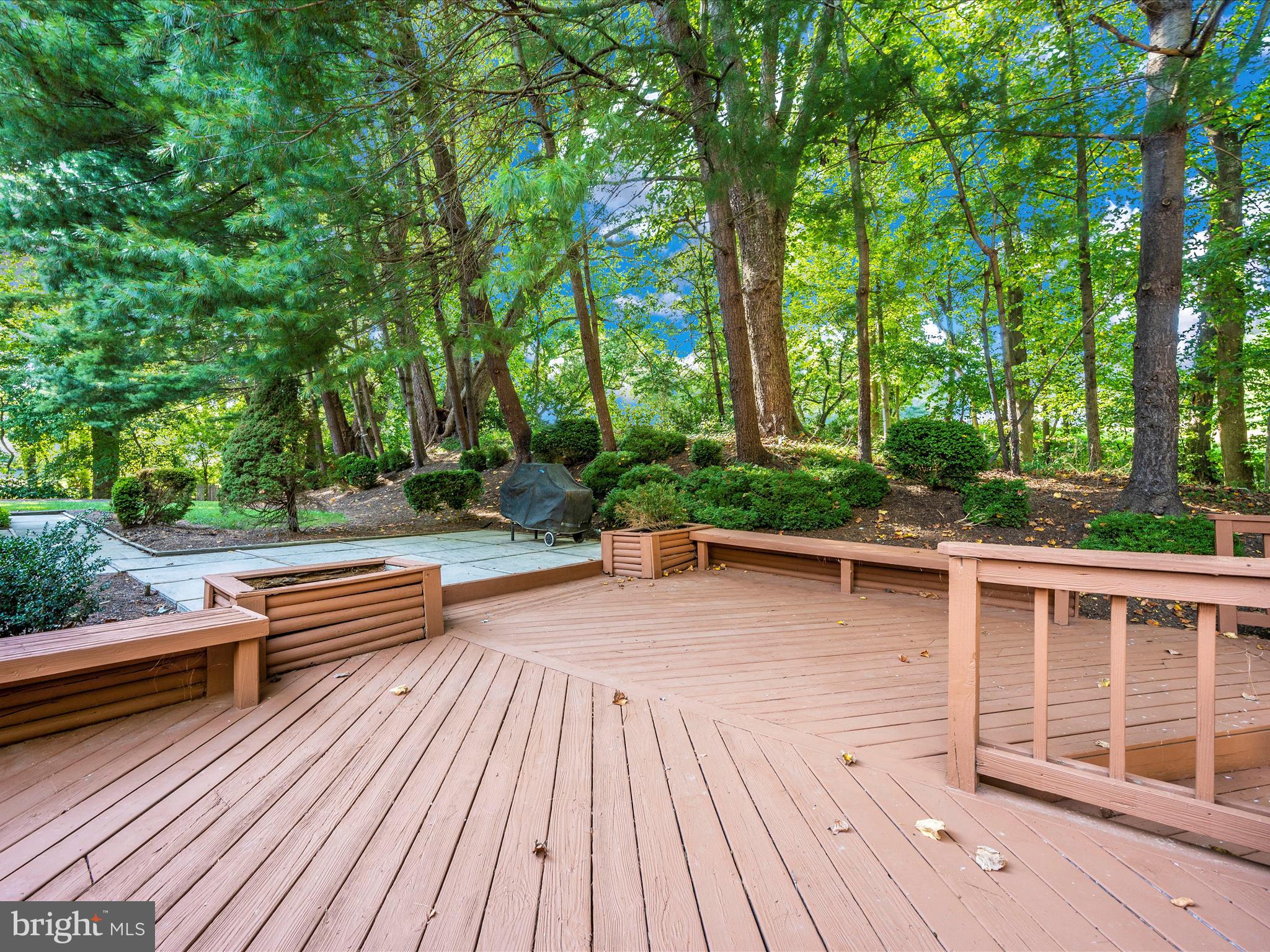 LAKE POTOMAC - Residential