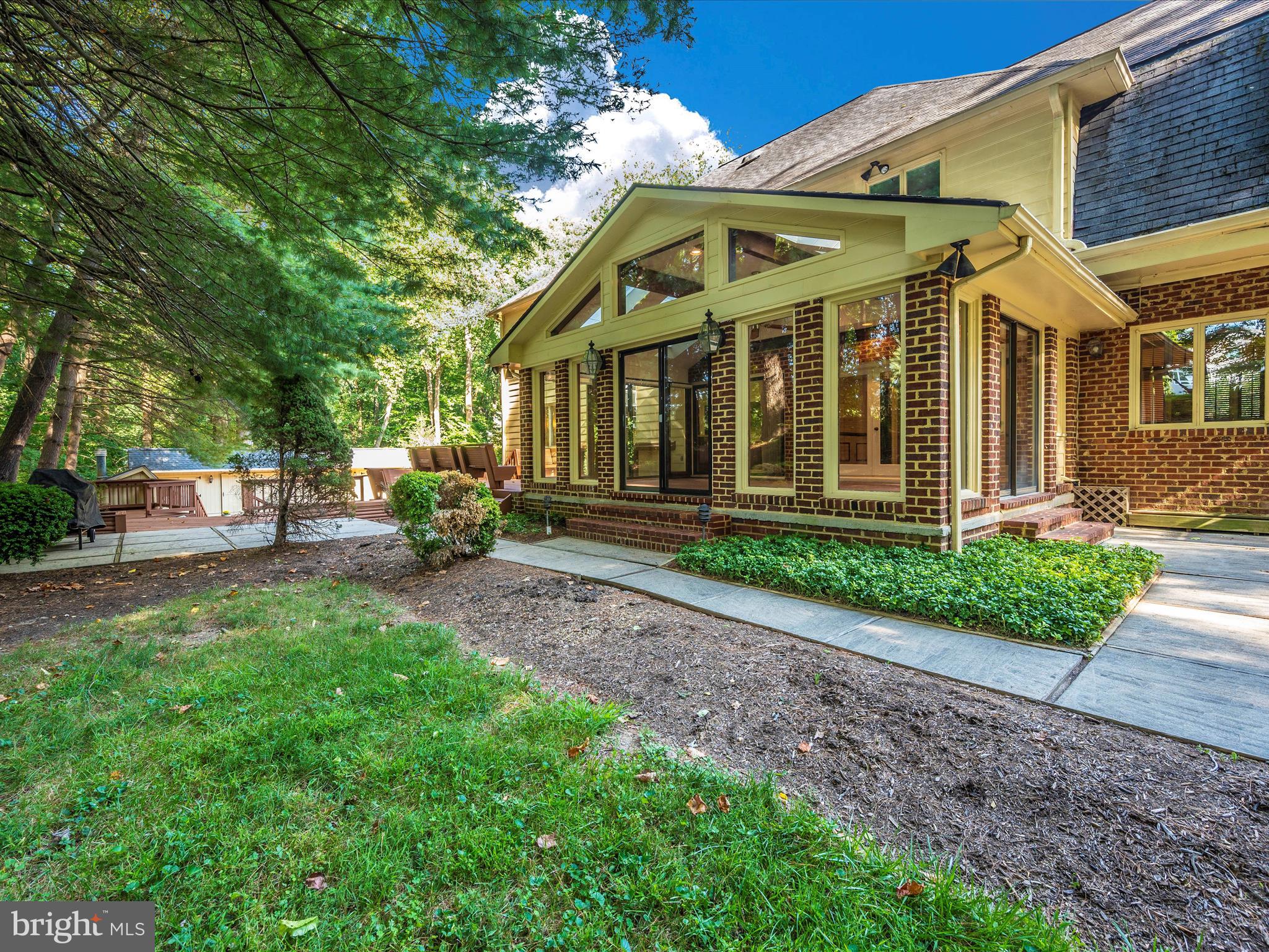 LAKE POTOMAC - Residential