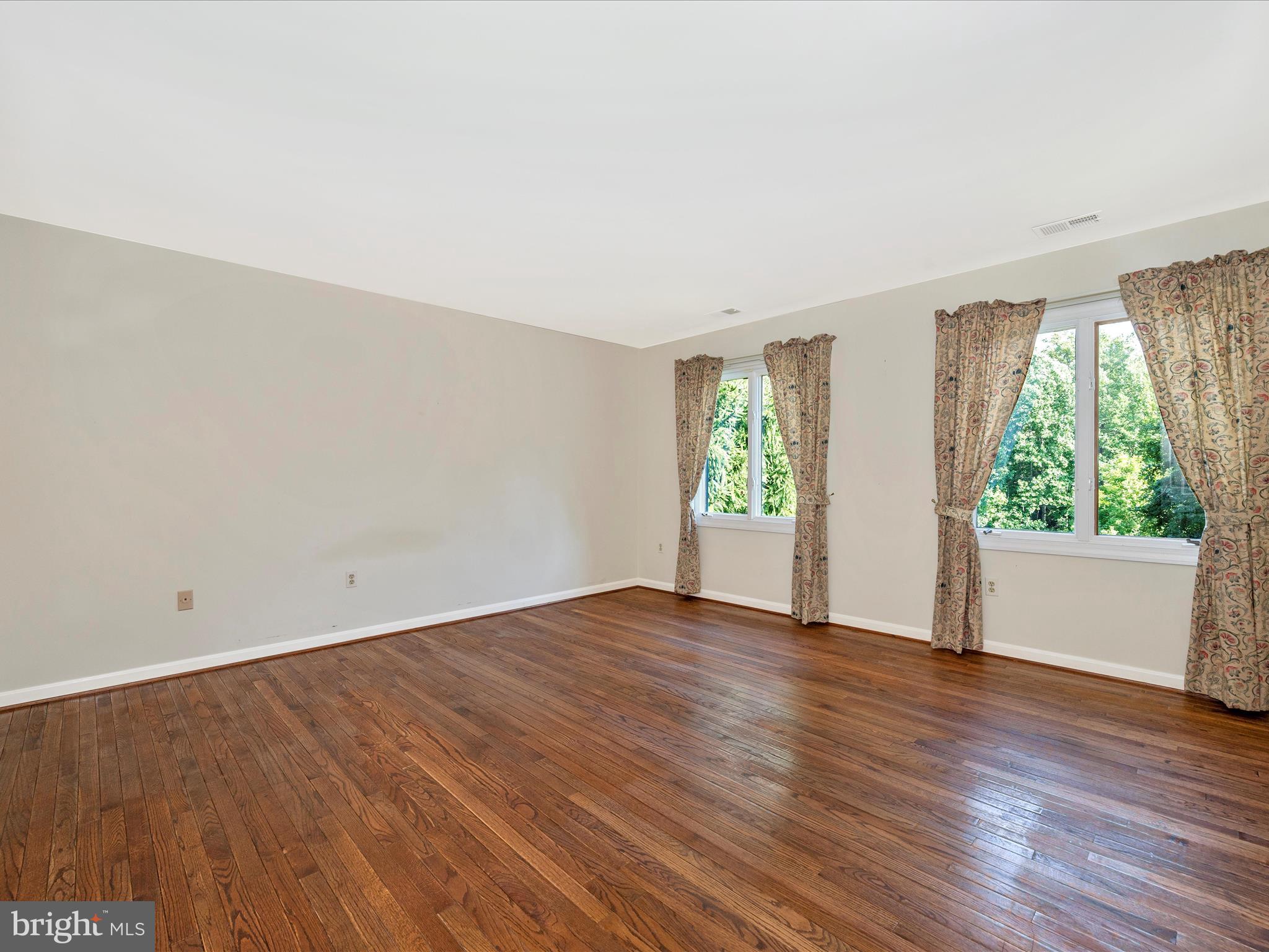 LAKE POTOMAC - Residential