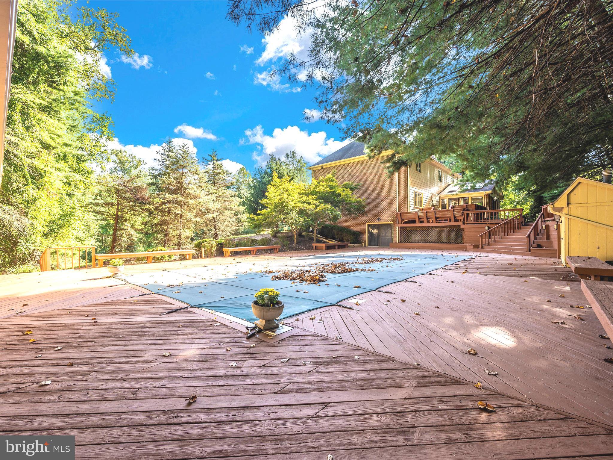 LAKE POTOMAC - Residential