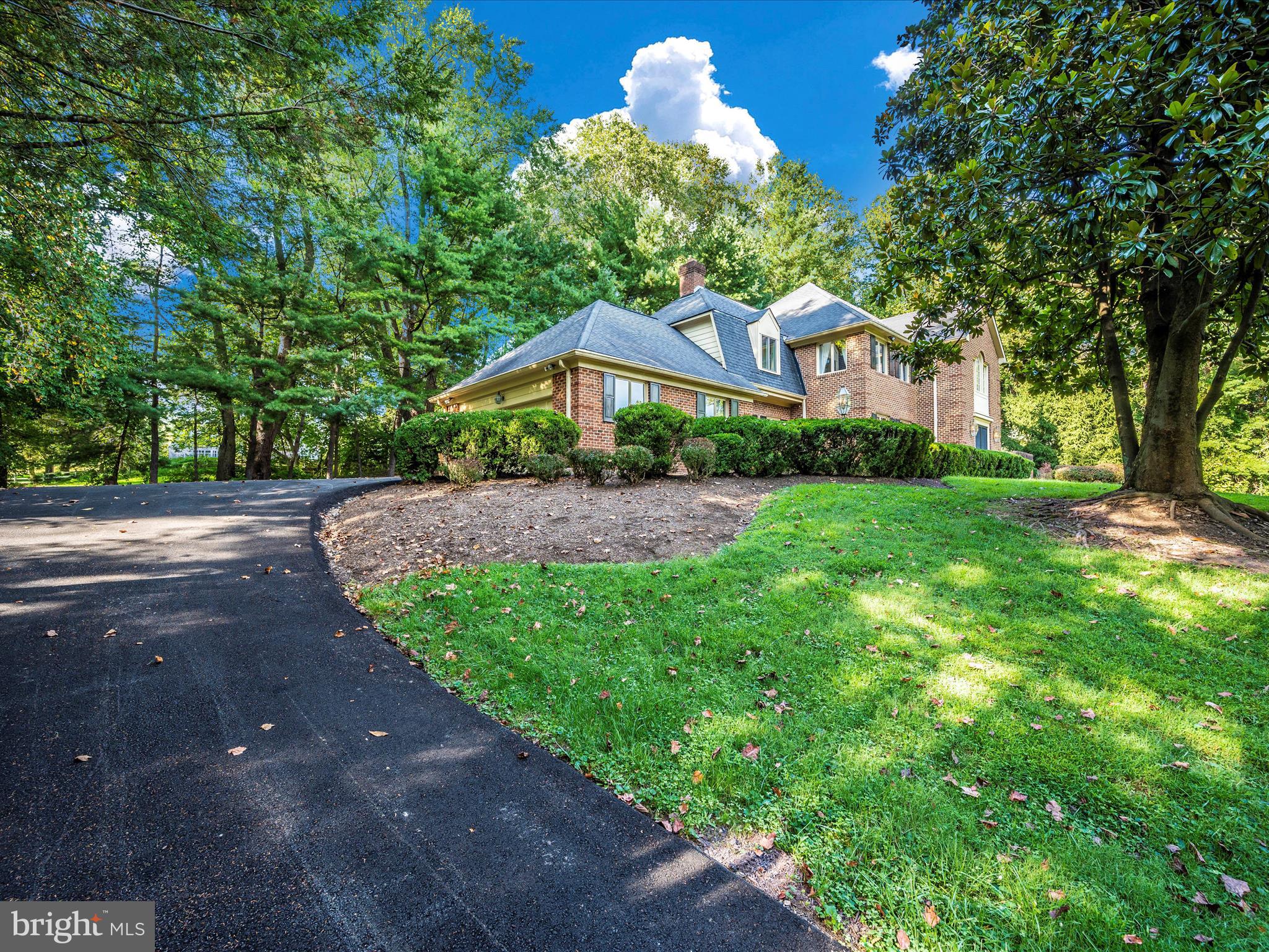 LAKE POTOMAC - Residential
