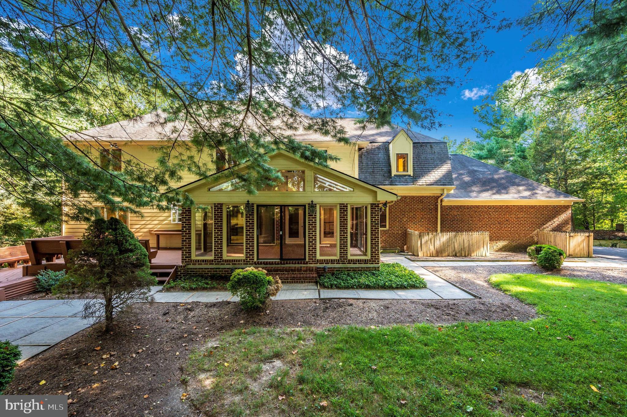 LAKE POTOMAC - Residential