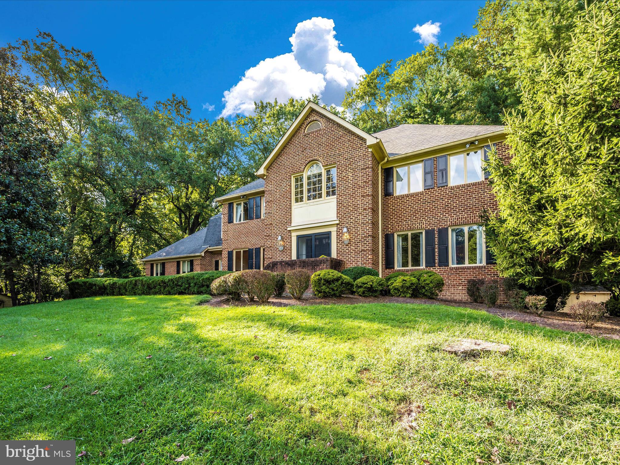 LAKE POTOMAC - Residential