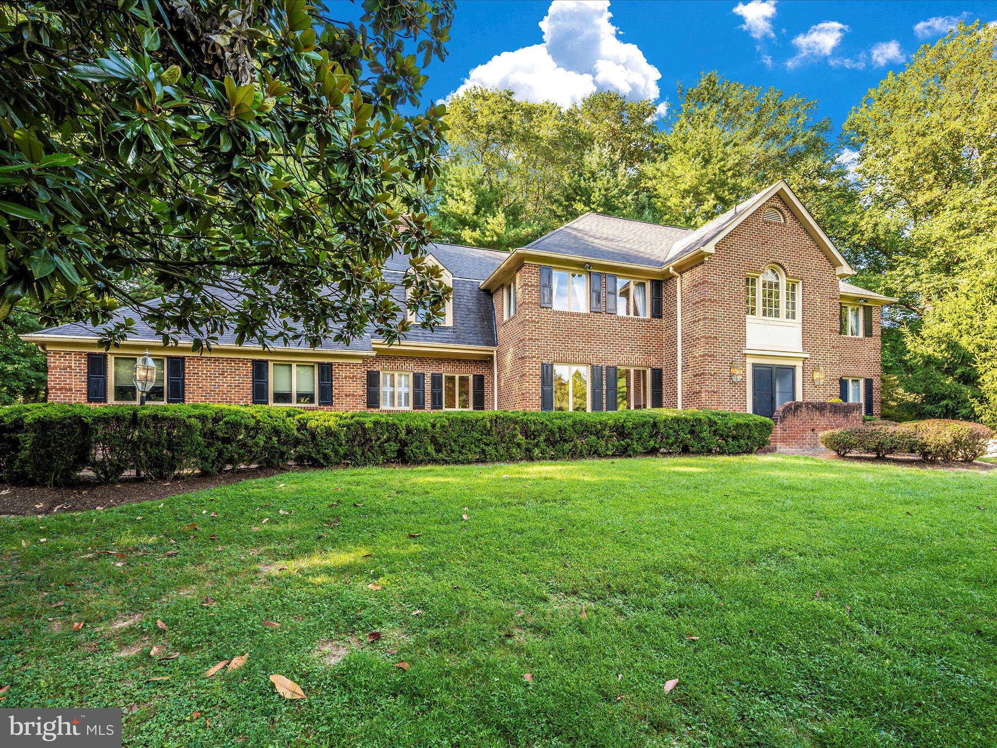 LAKE POTOMAC - Residential