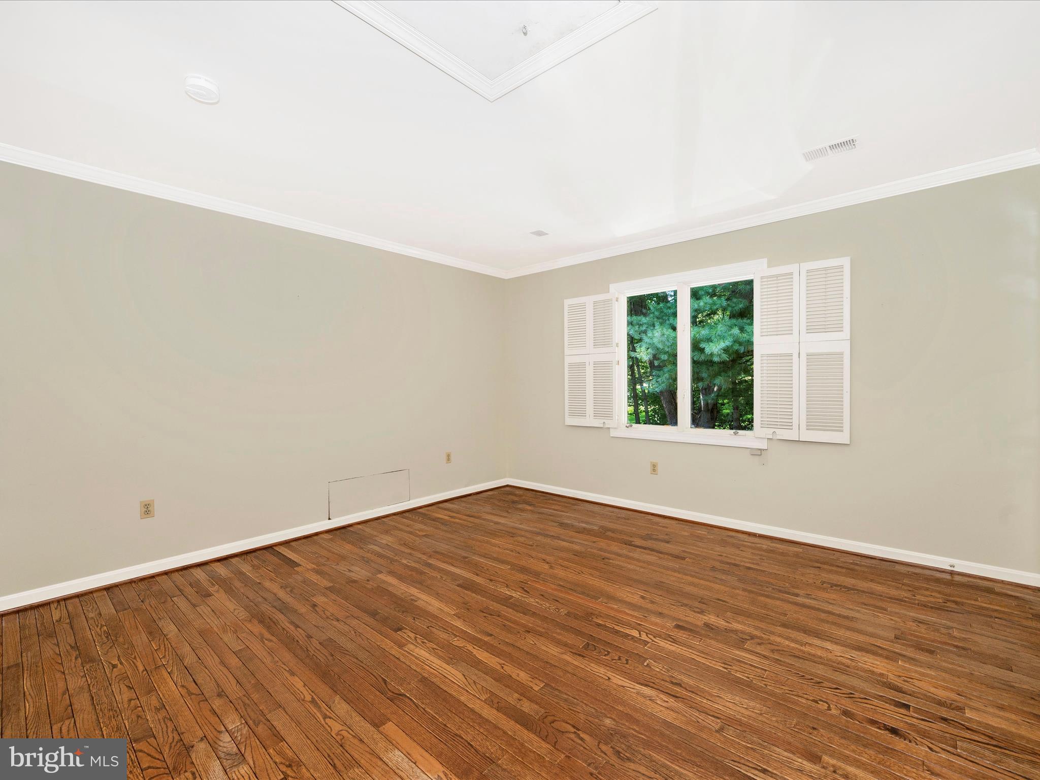 LAKE POTOMAC - Residential