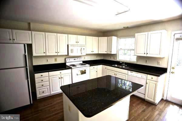 9386 VAN ARSDALE DRIVE