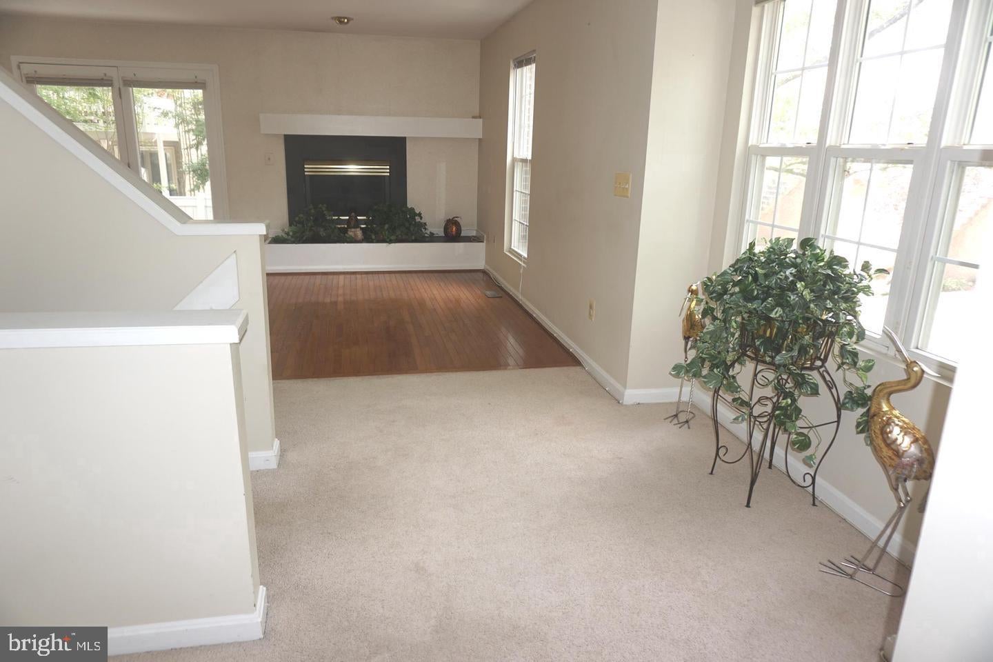 9386 VAN ARSDALE DRIVE