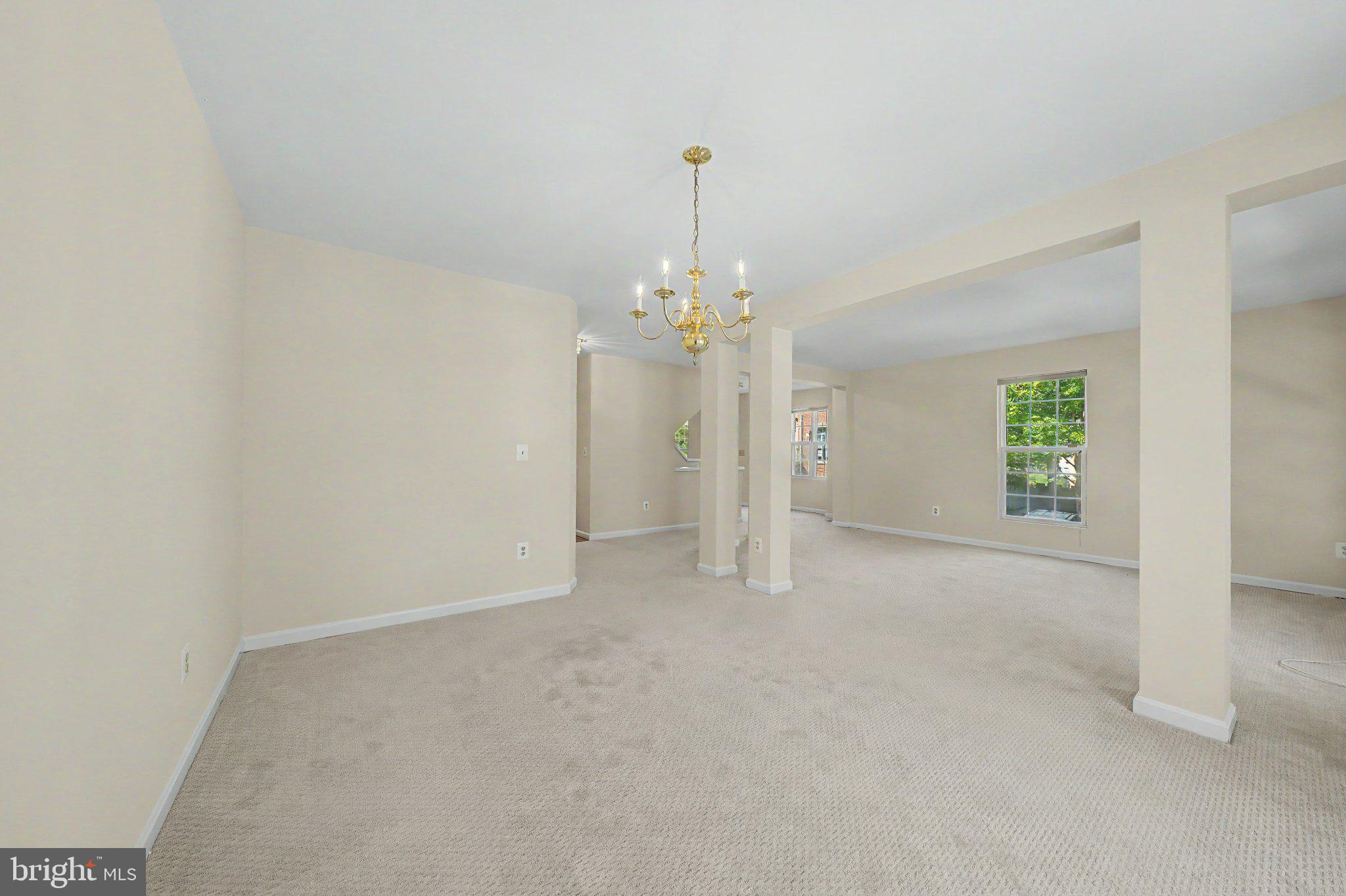 9386 VAN ARSDALE DRIVE