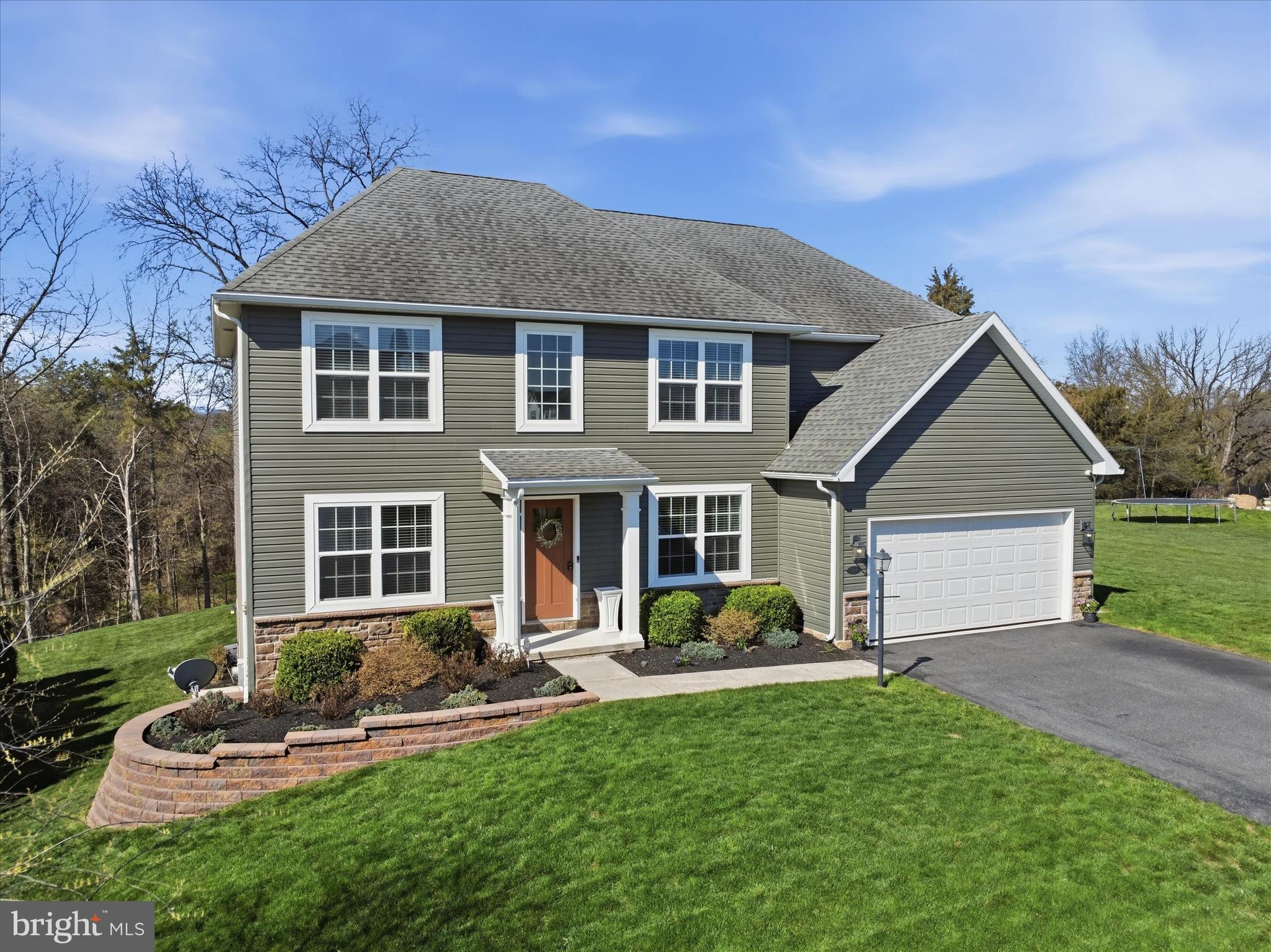 ROLLING HILLS - Residential