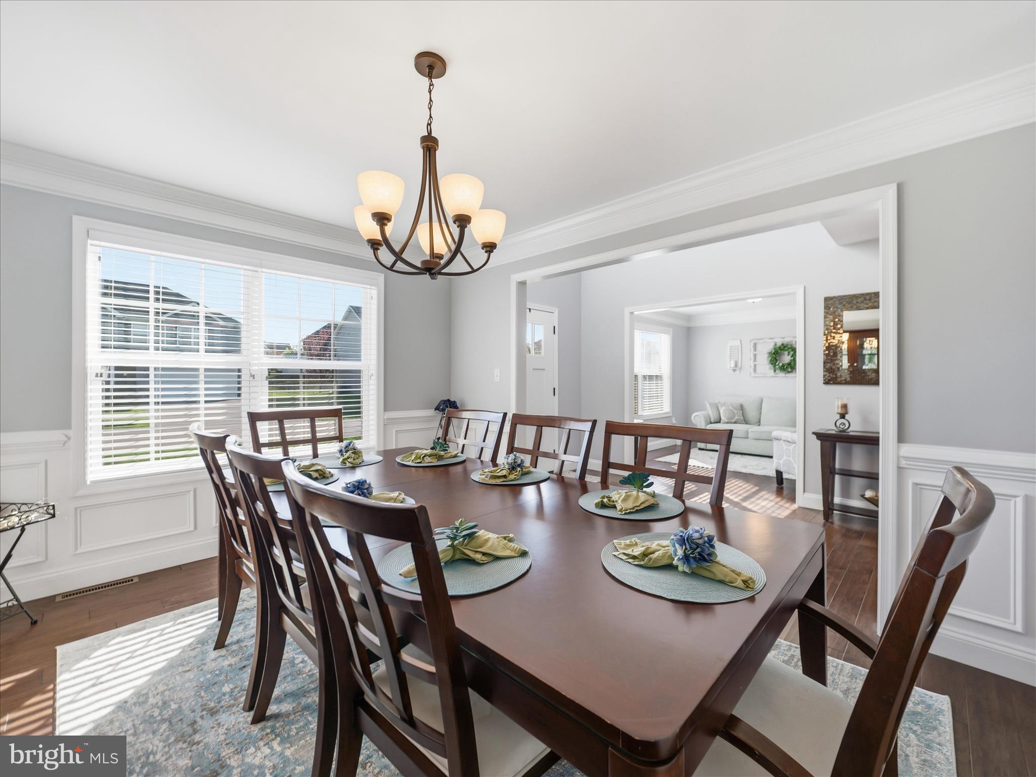 ROLLING HILLS - Residential