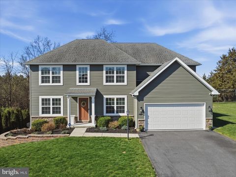 1356 EMILYS COURT GREENCASTLE PA 17225