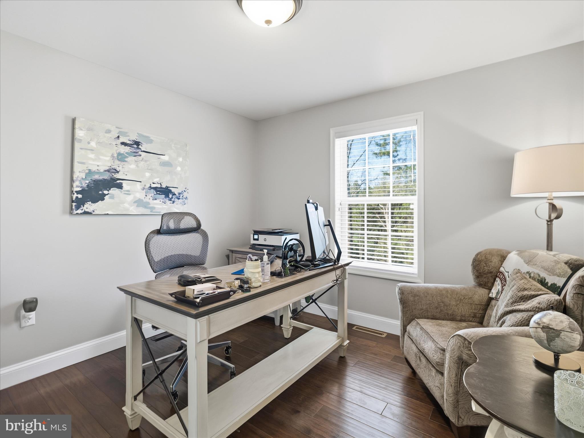 ROLLING HILLS - Residential