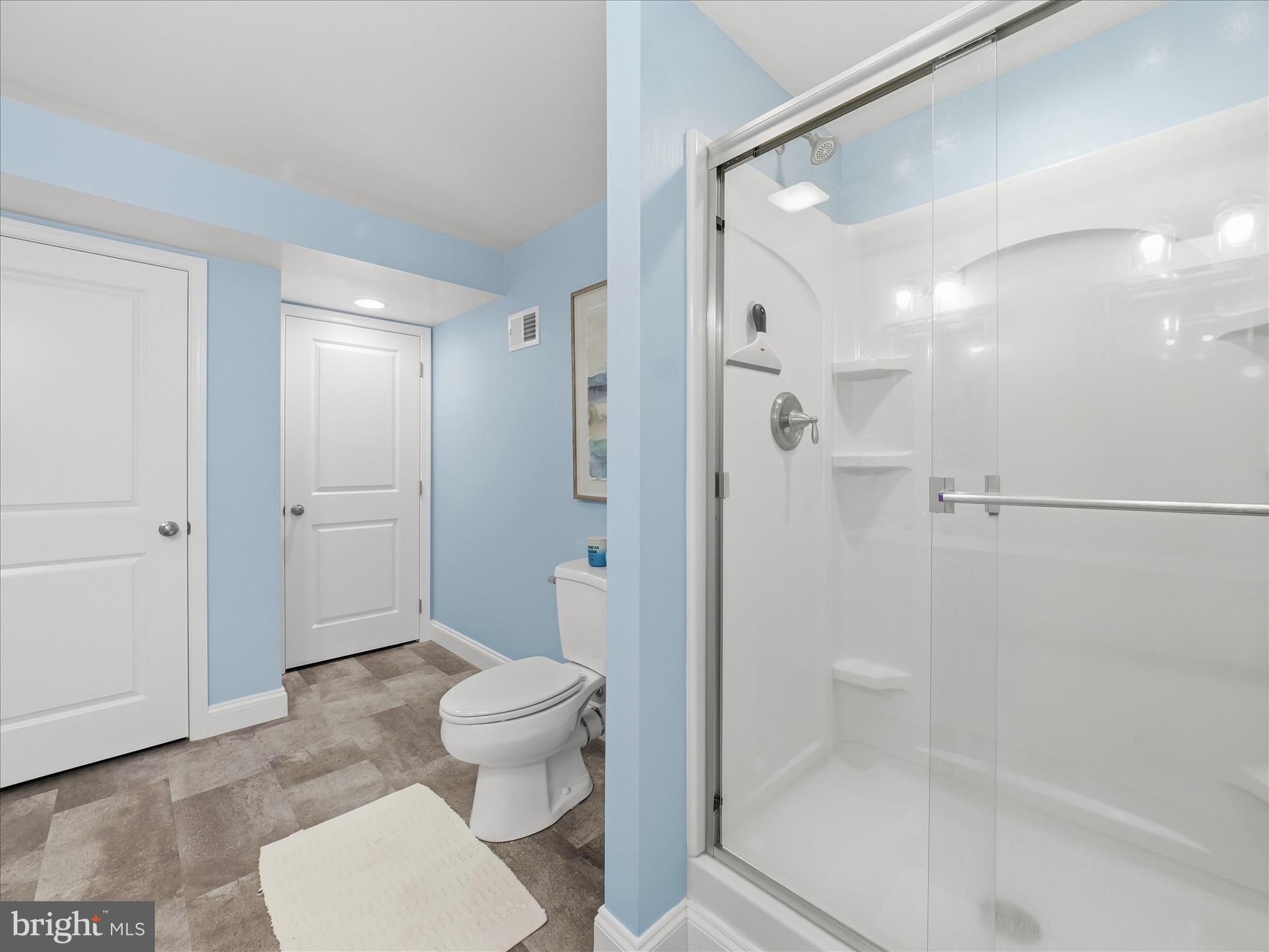 ROLLING HILLS - Residential