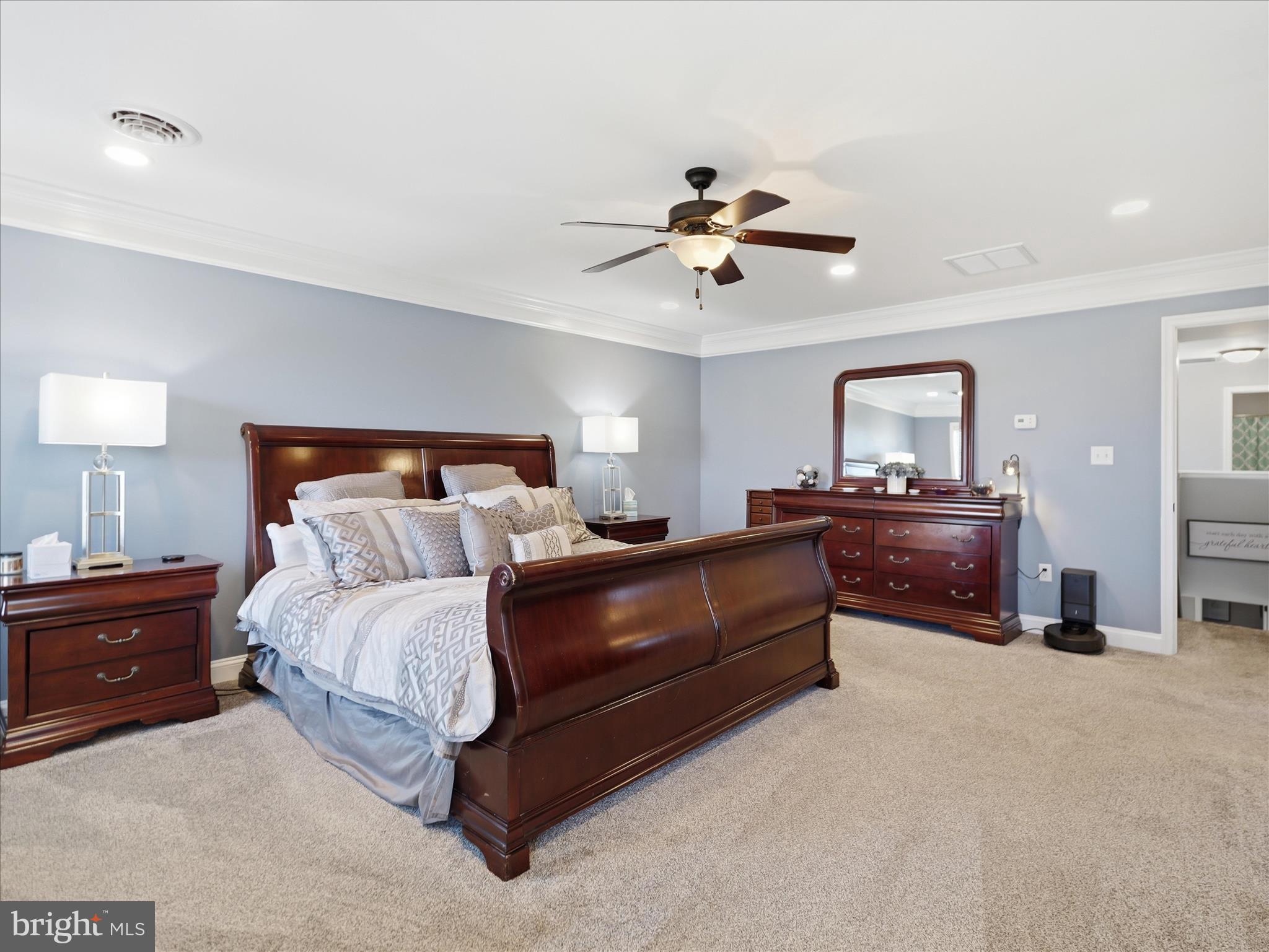 ROLLING HILLS - Residential