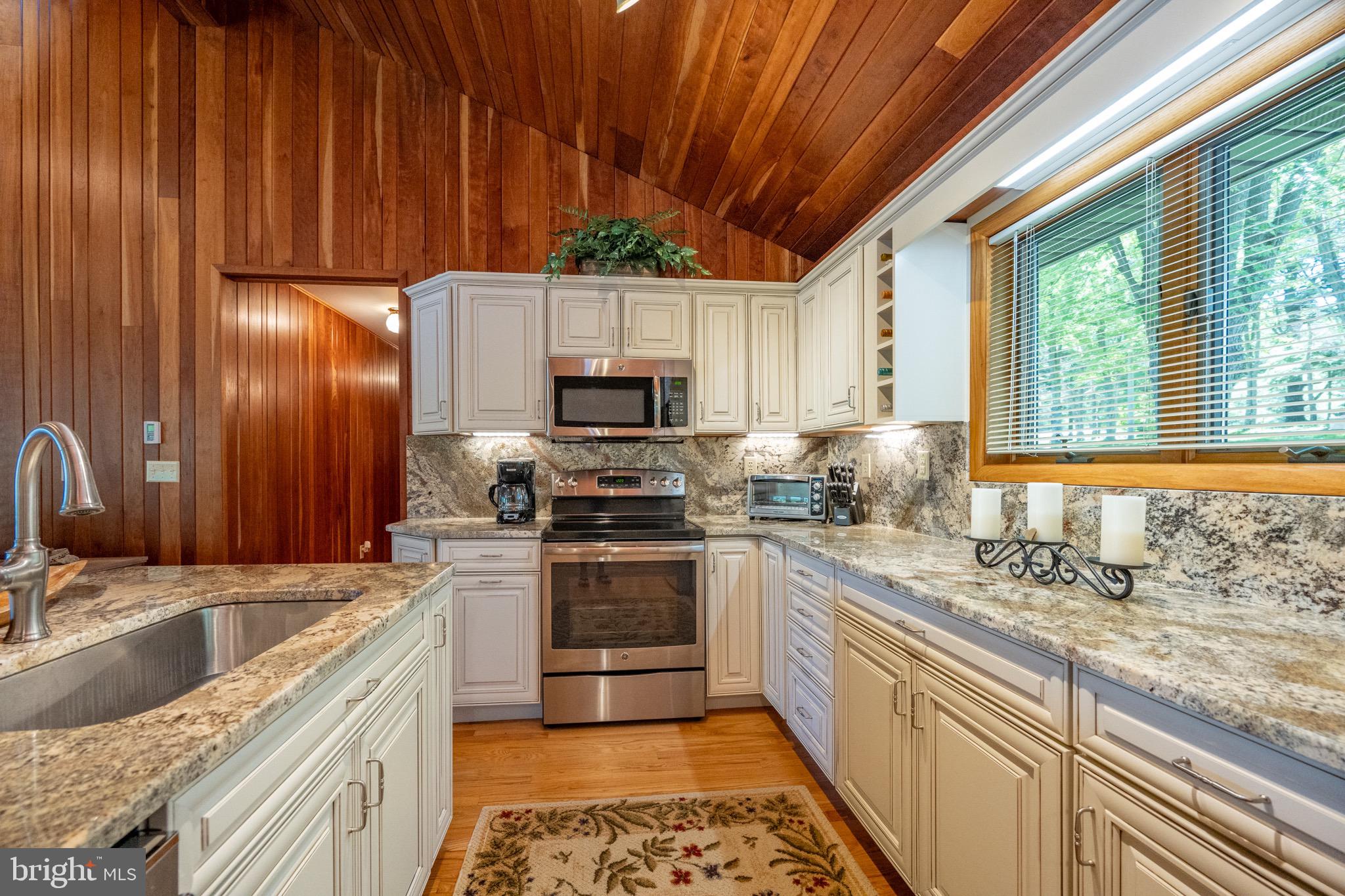 GREEN GLADE - Residential