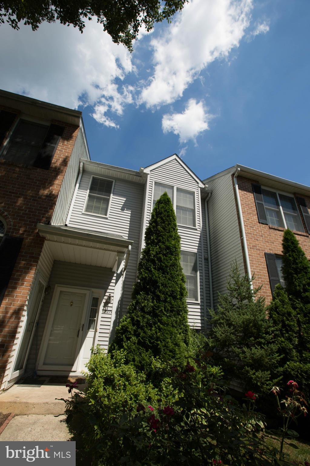 ELLICOTT MEADOWS - Residential