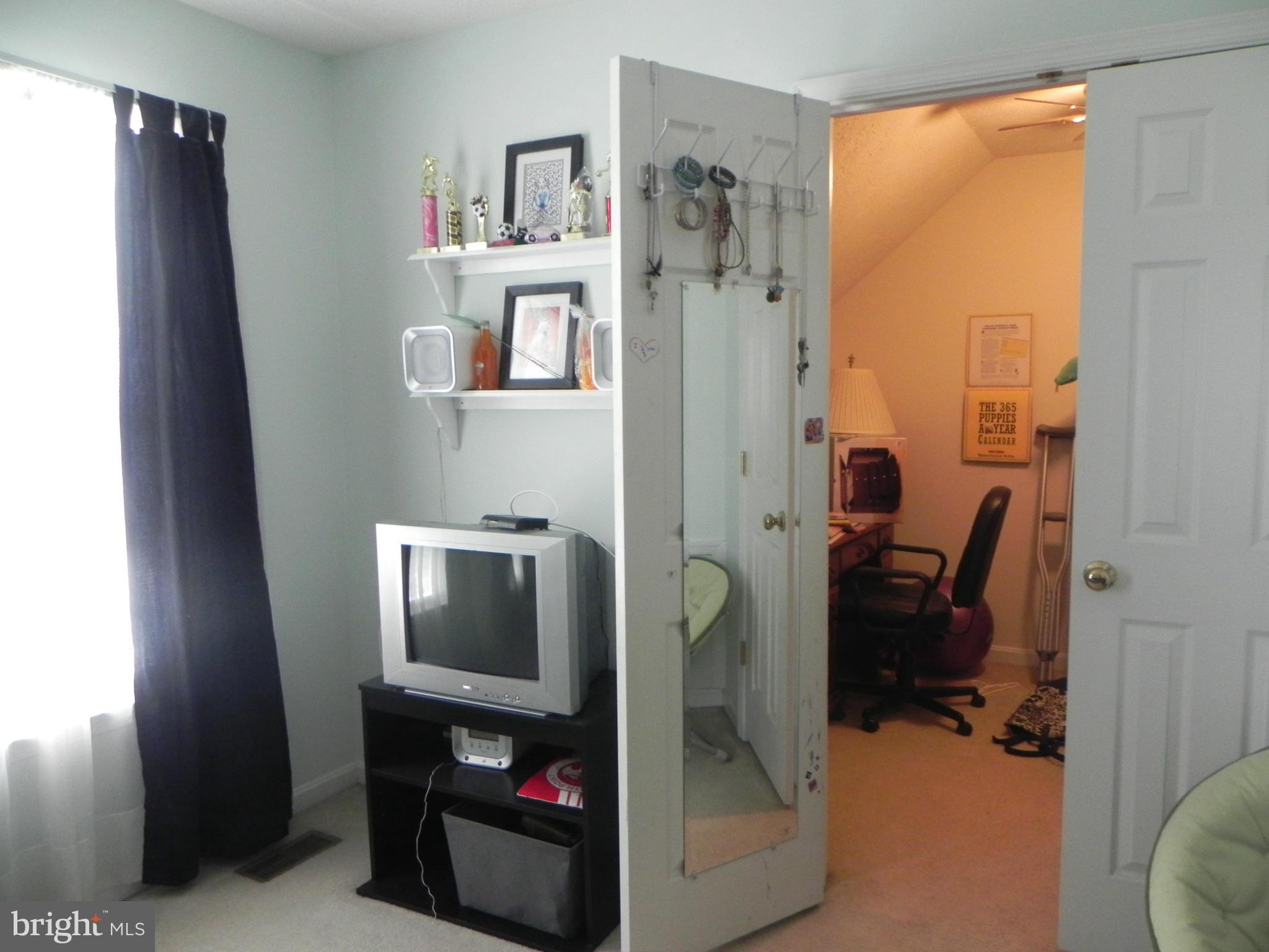 ASHFORD - Residential