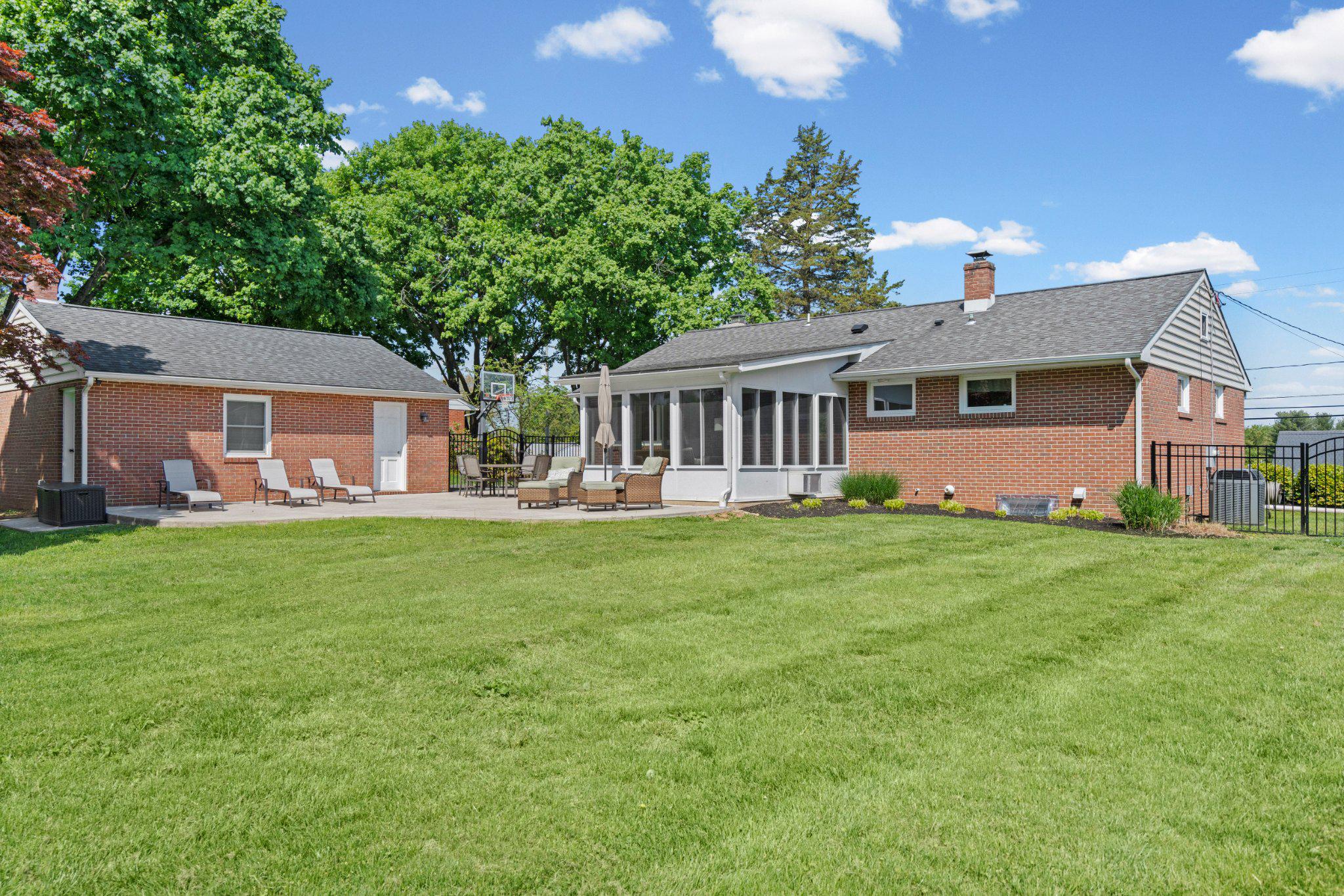 VALLEY VIEW - Residential