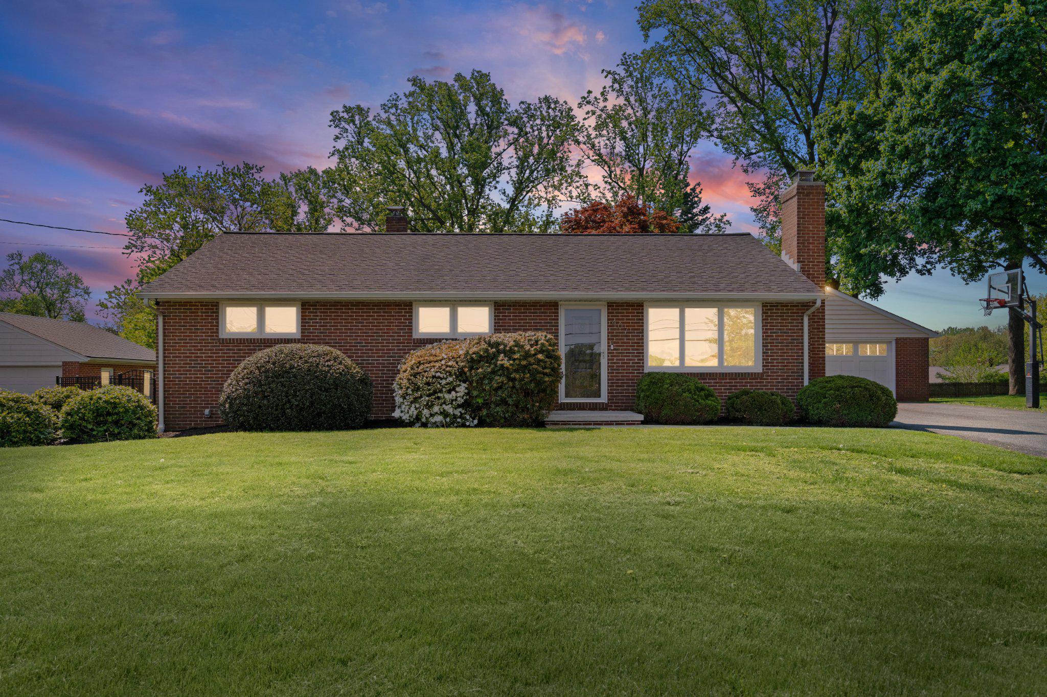 407 PLUMTREE ROAD