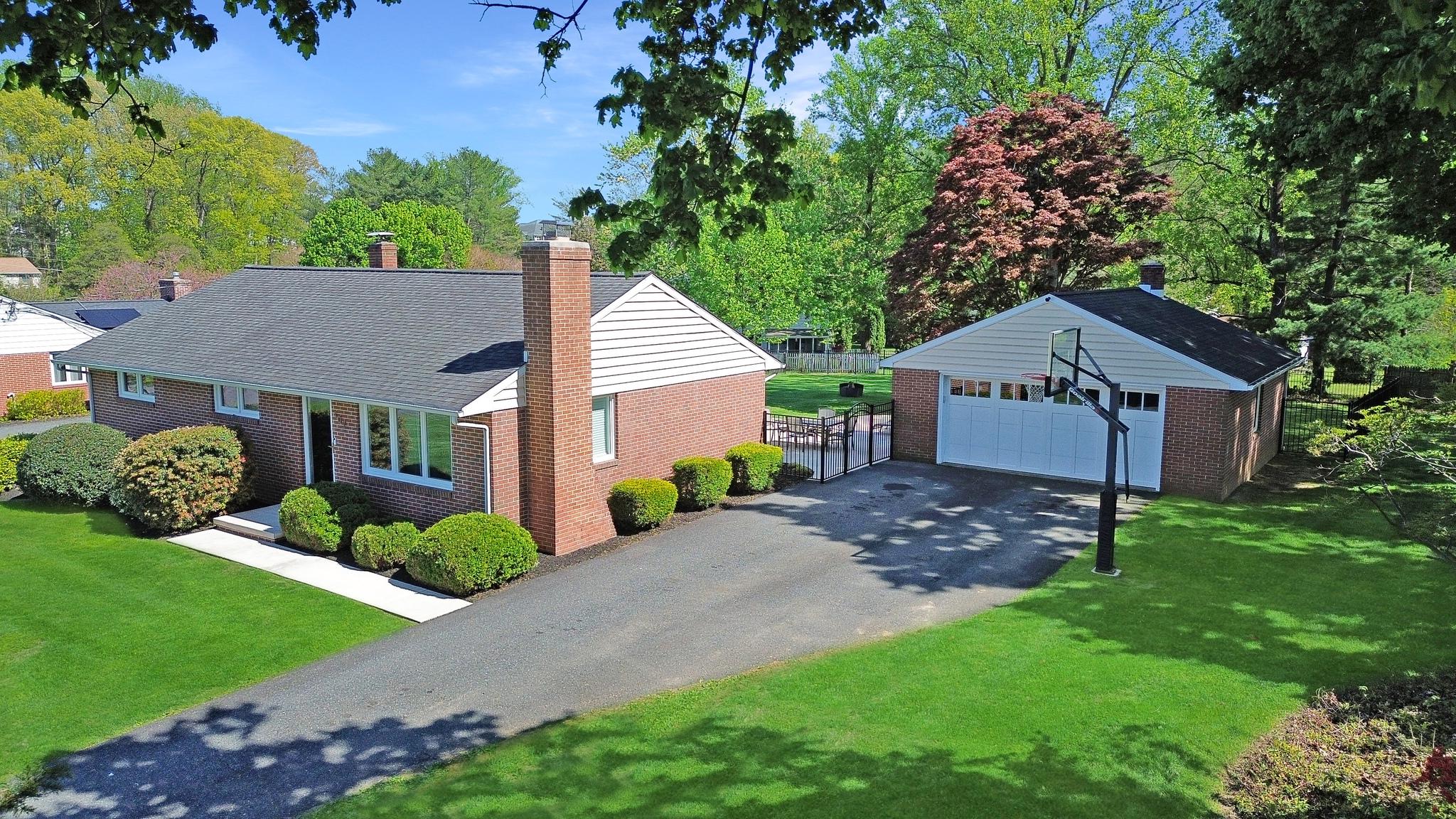 VALLEY VIEW - Residential
