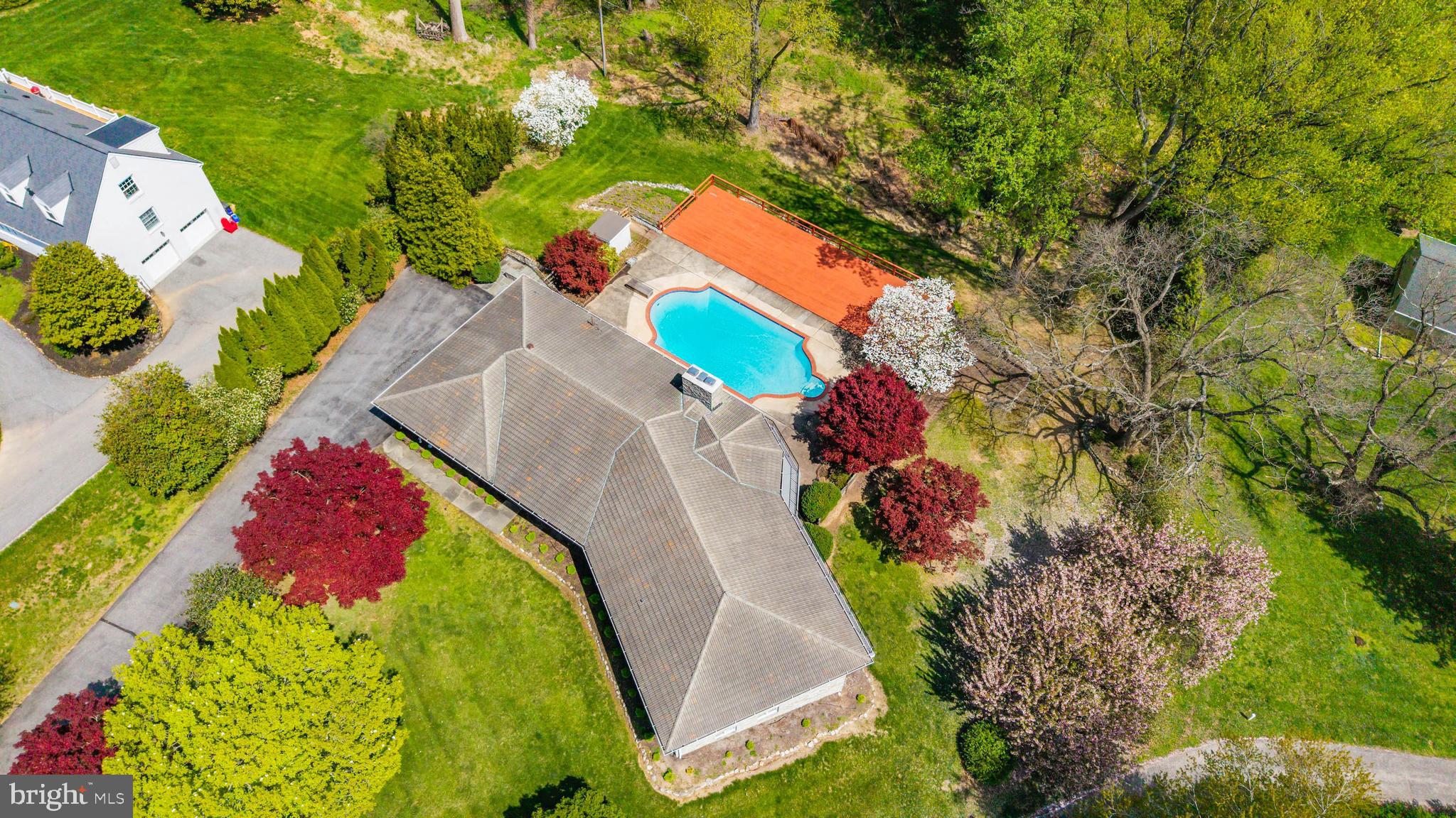 POT SPRING - Residential