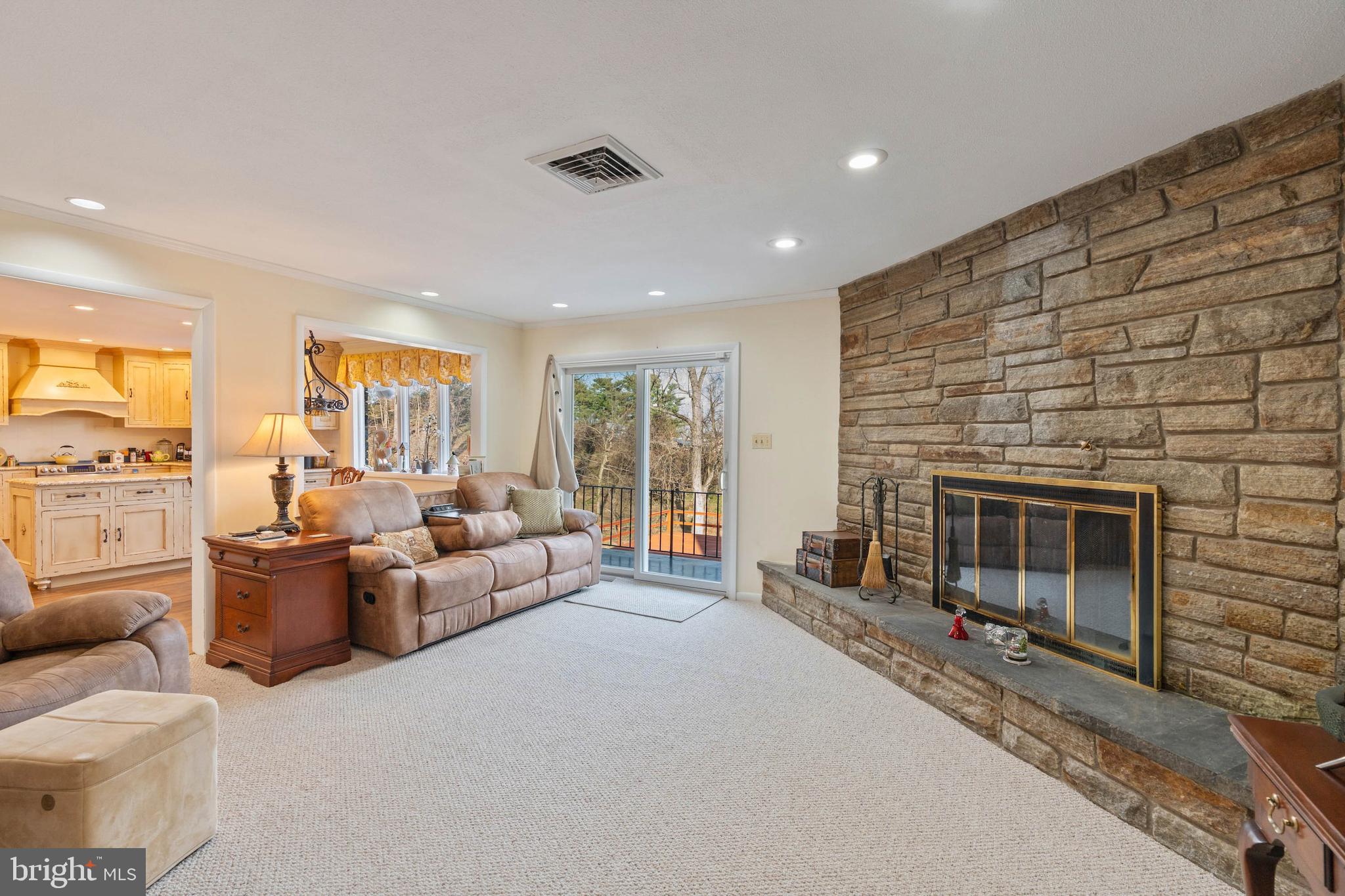 POT SPRING - Residential