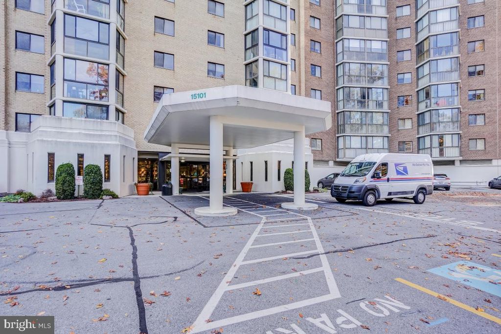 Photo of 15101 Interlachen Drive #1-625, SILVER SPRING, MD 20906 (MLS # MDMC2205916)