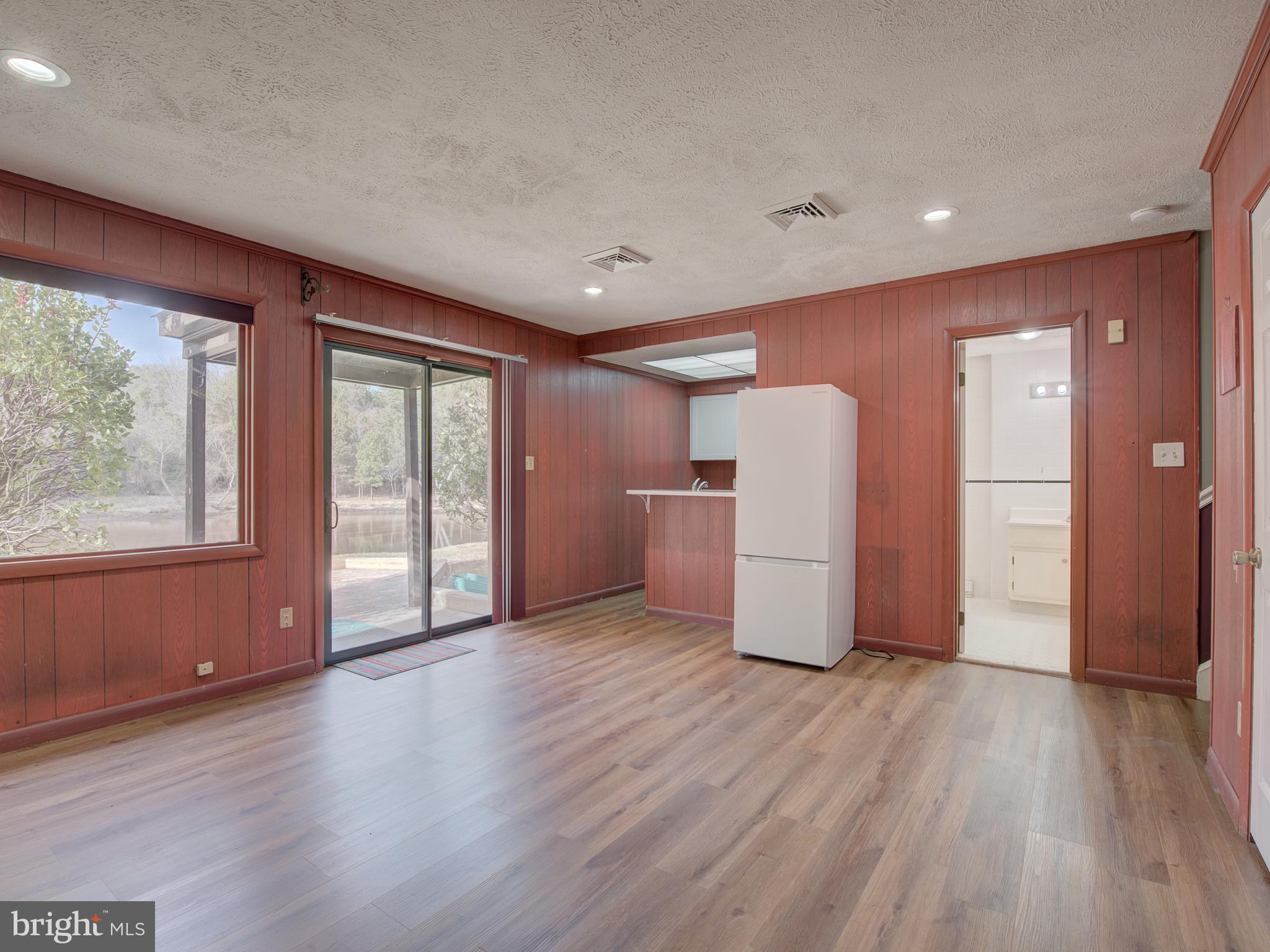 1108-B SHAKER WOODS ROAD