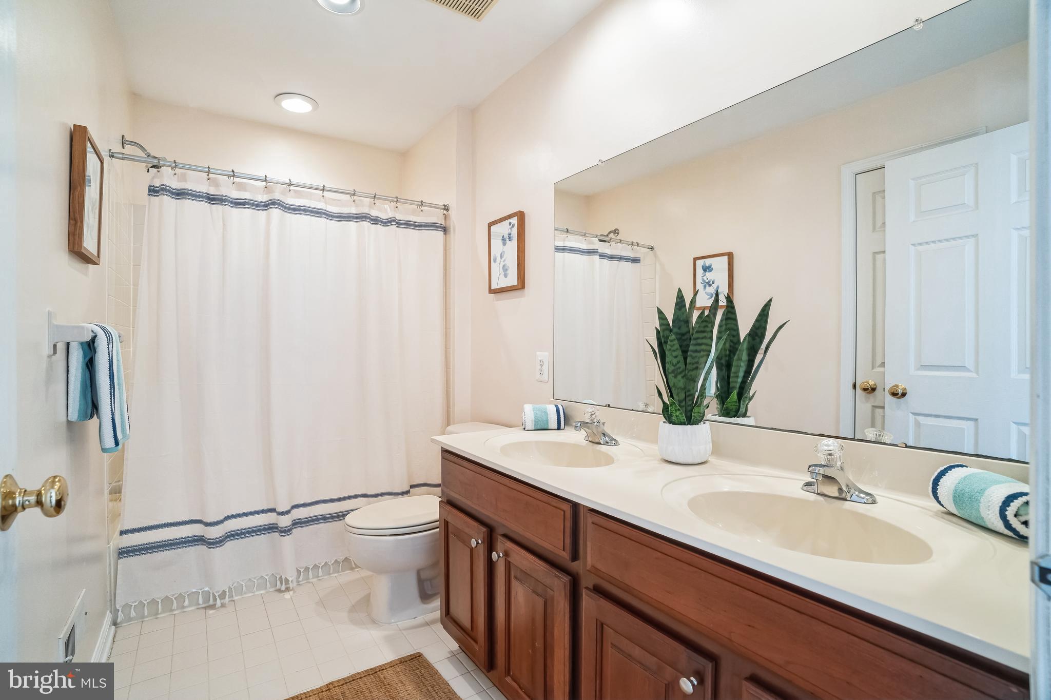 PICKERING MEADOWS - Residential