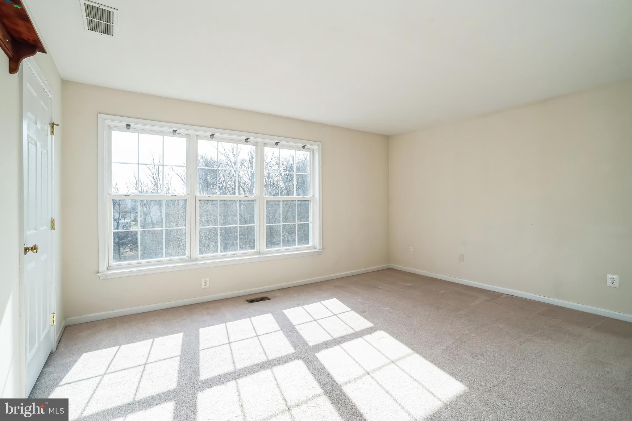 PICKERING MEADOWS - Residential