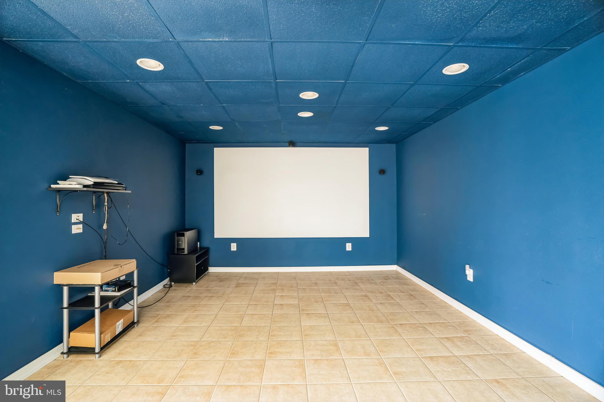 PICKERING MEADOWS - Residential