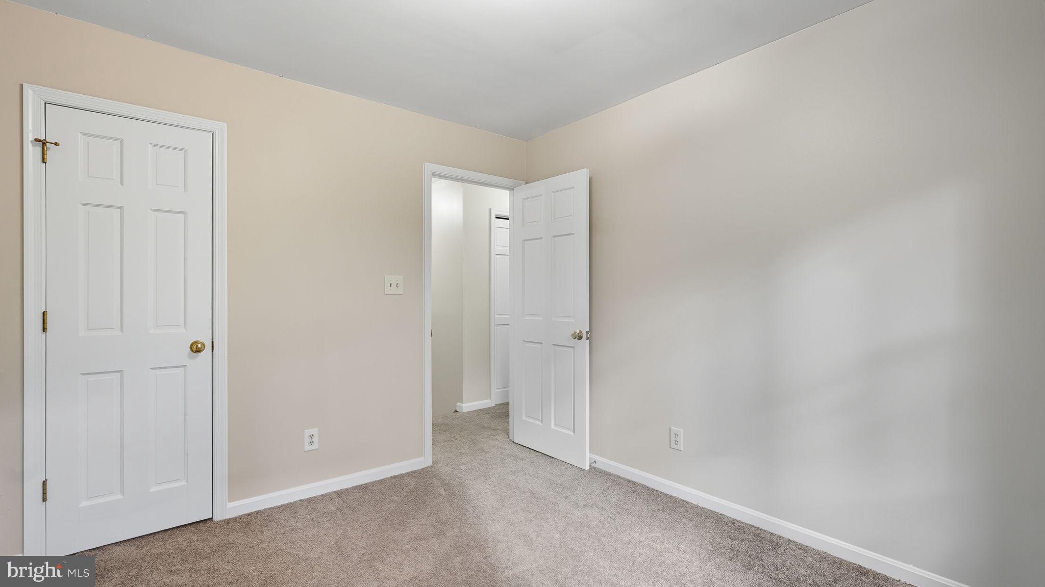 LEAVELLS CROSSING - Residential