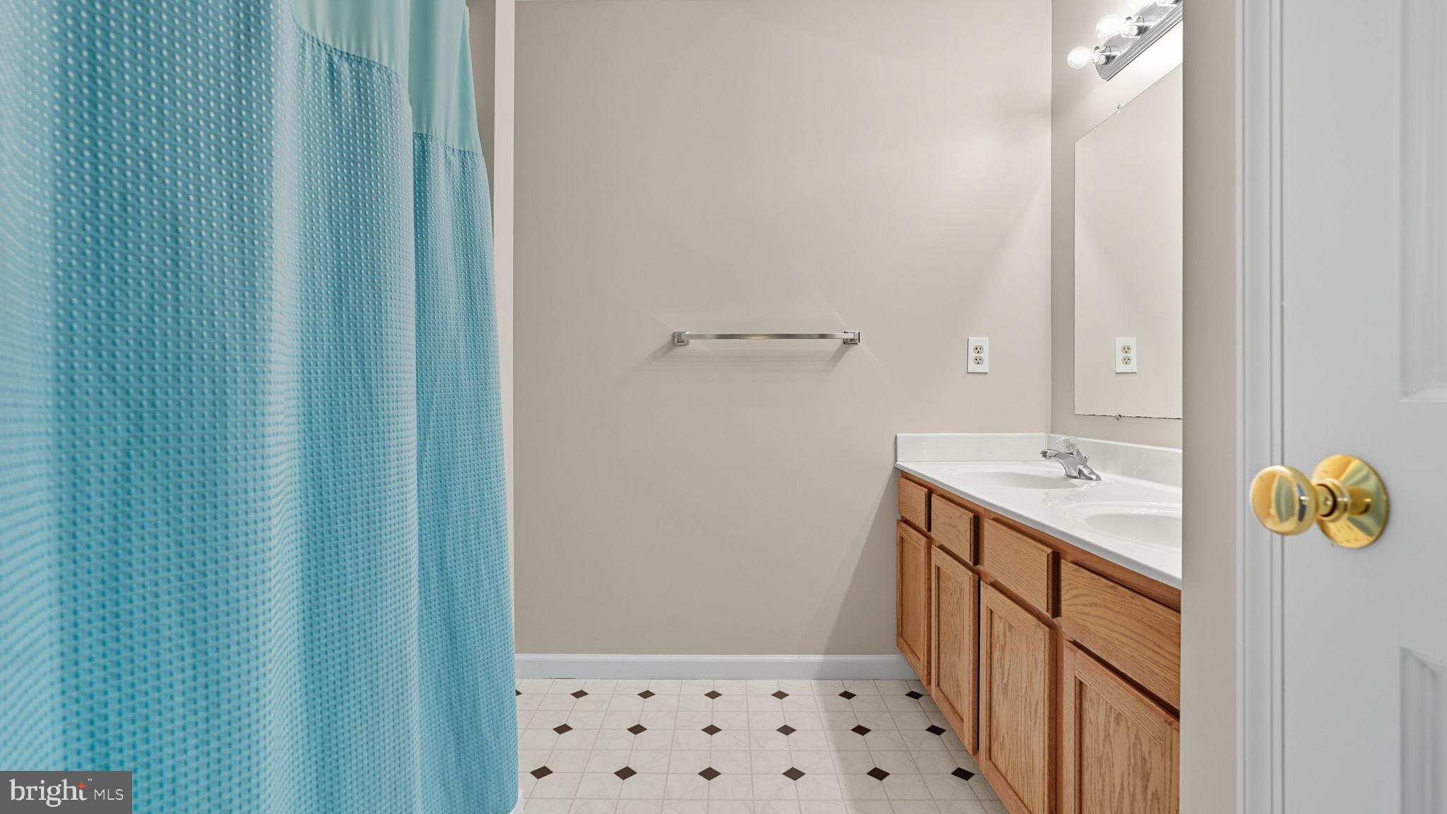 LEAVELLS CROSSING - Residential