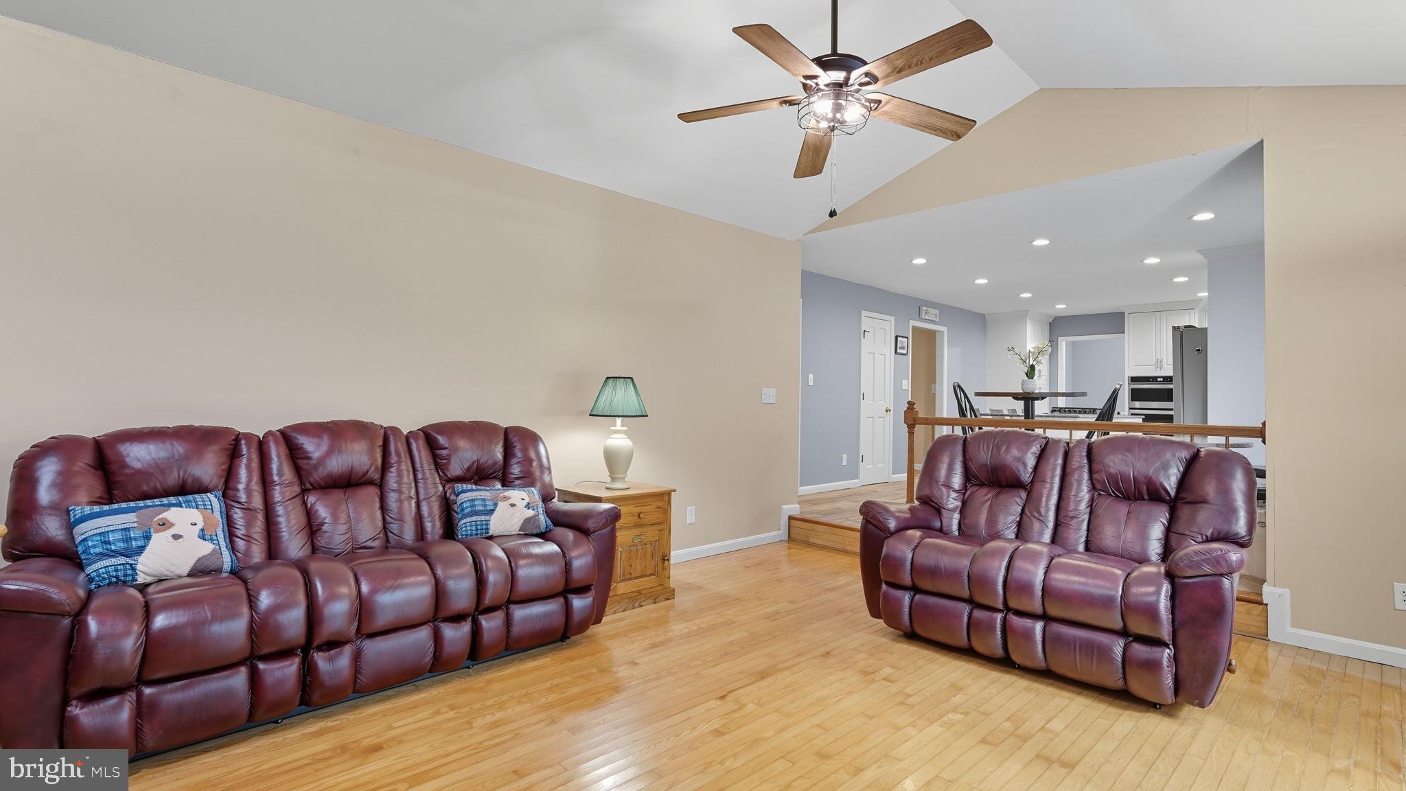 LEAVELLS CROSSING - Residential