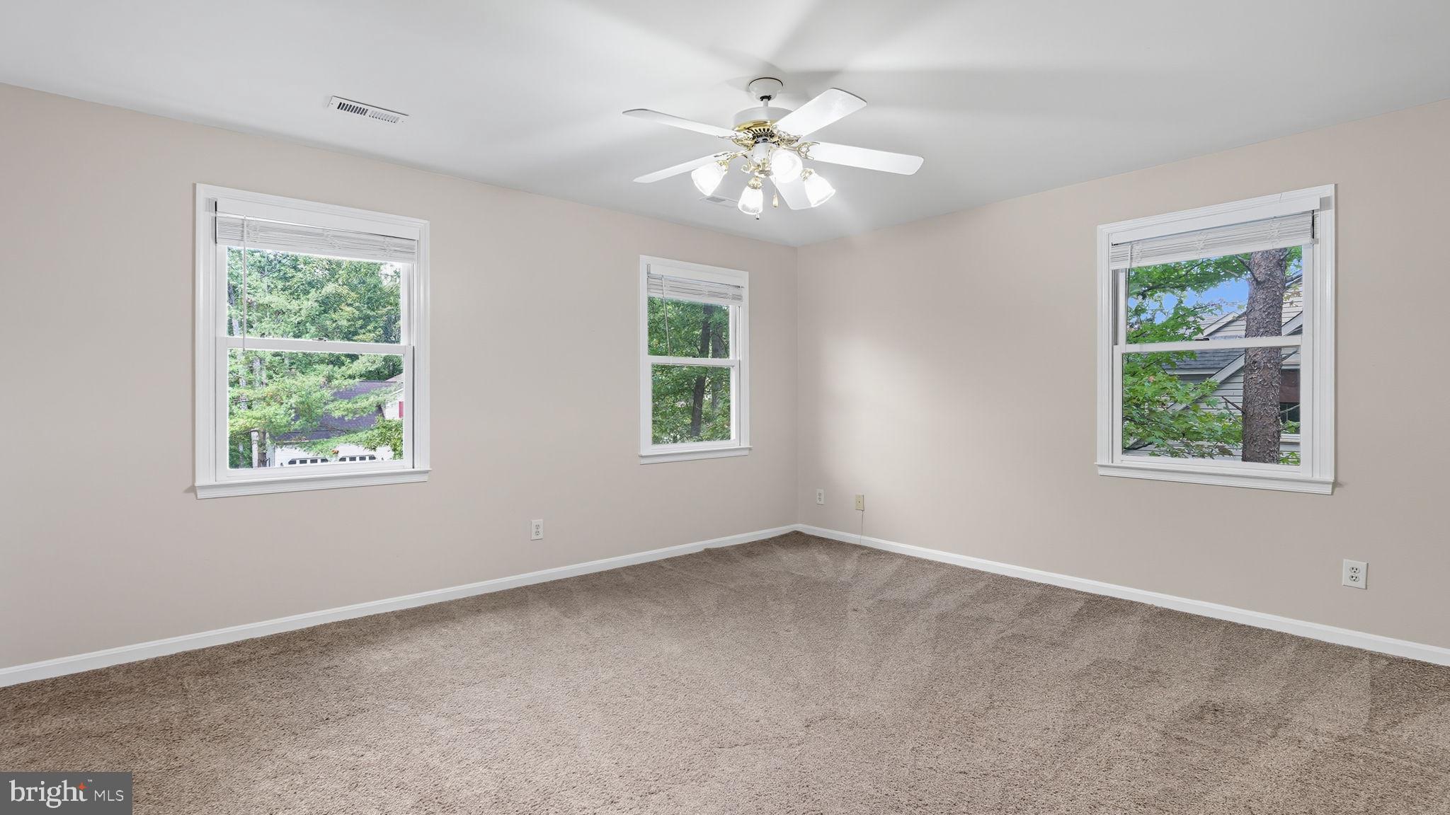 LEAVELLS CROSSING - Residential