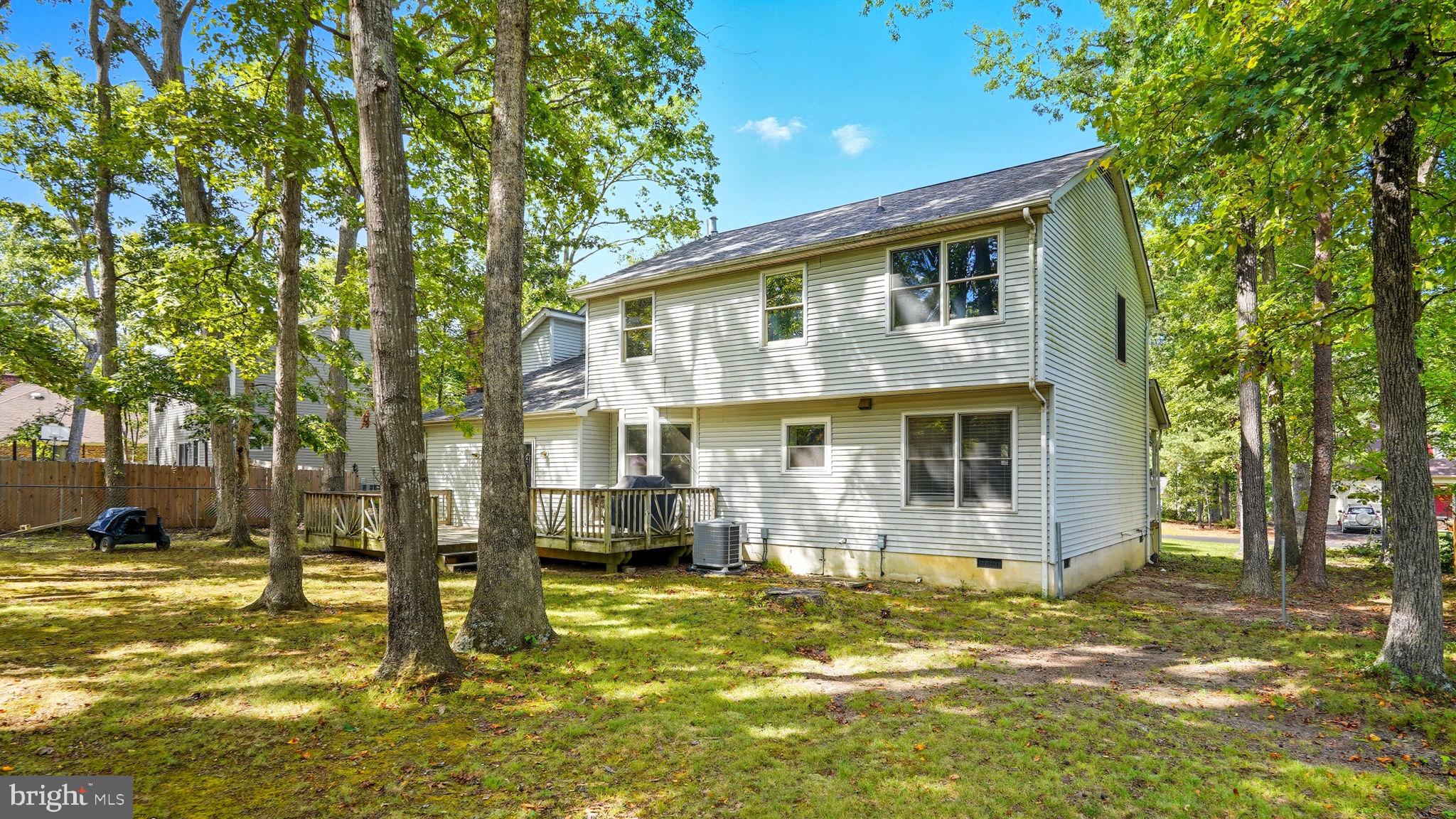 LEAVELLS CROSSING - Residential