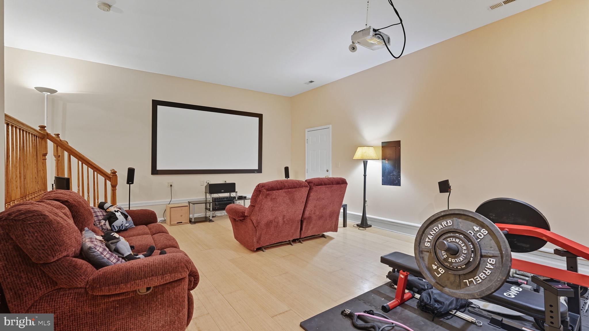 LEAVELLS CROSSING - Residential