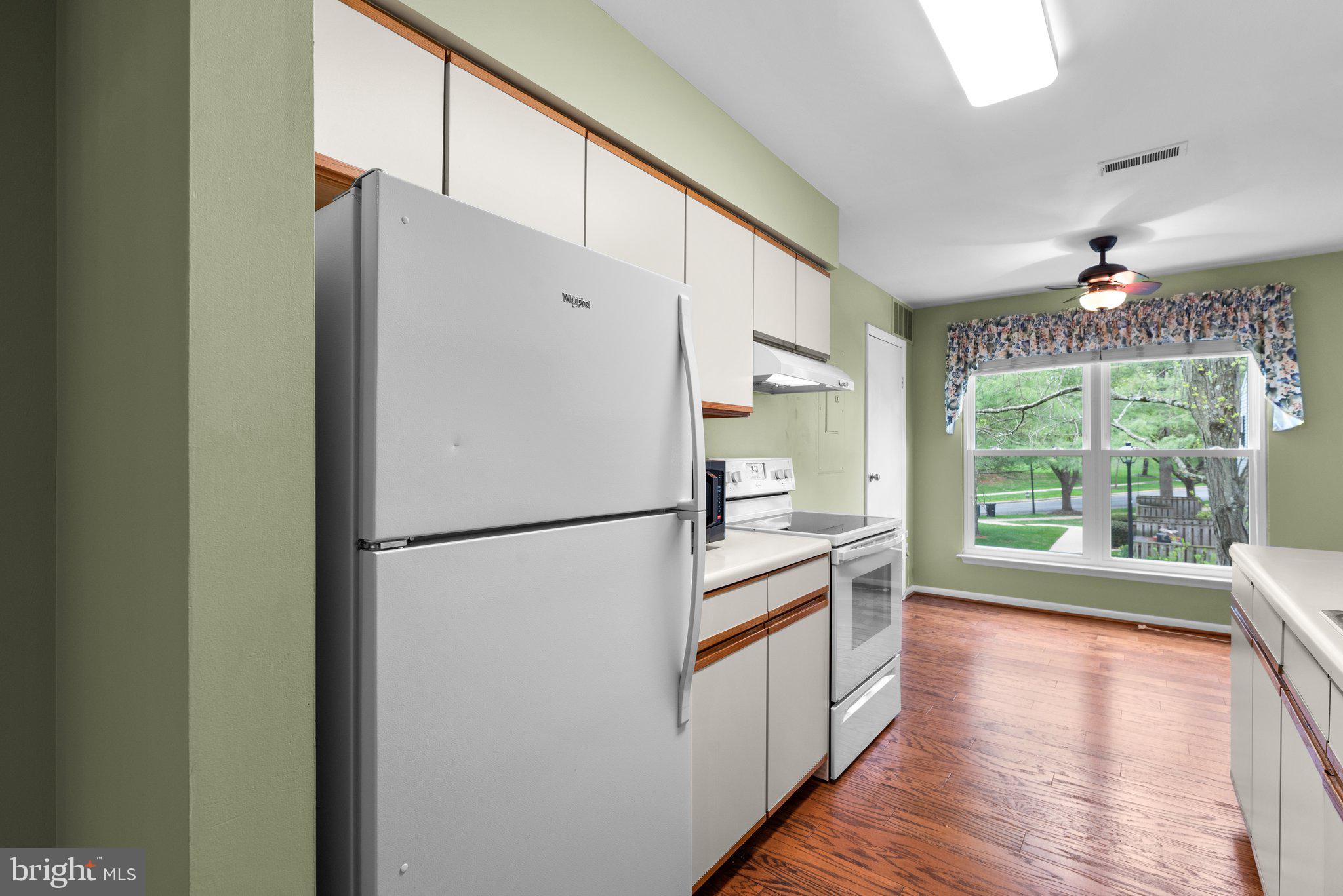 HOMELAND VILLAGE - Residential