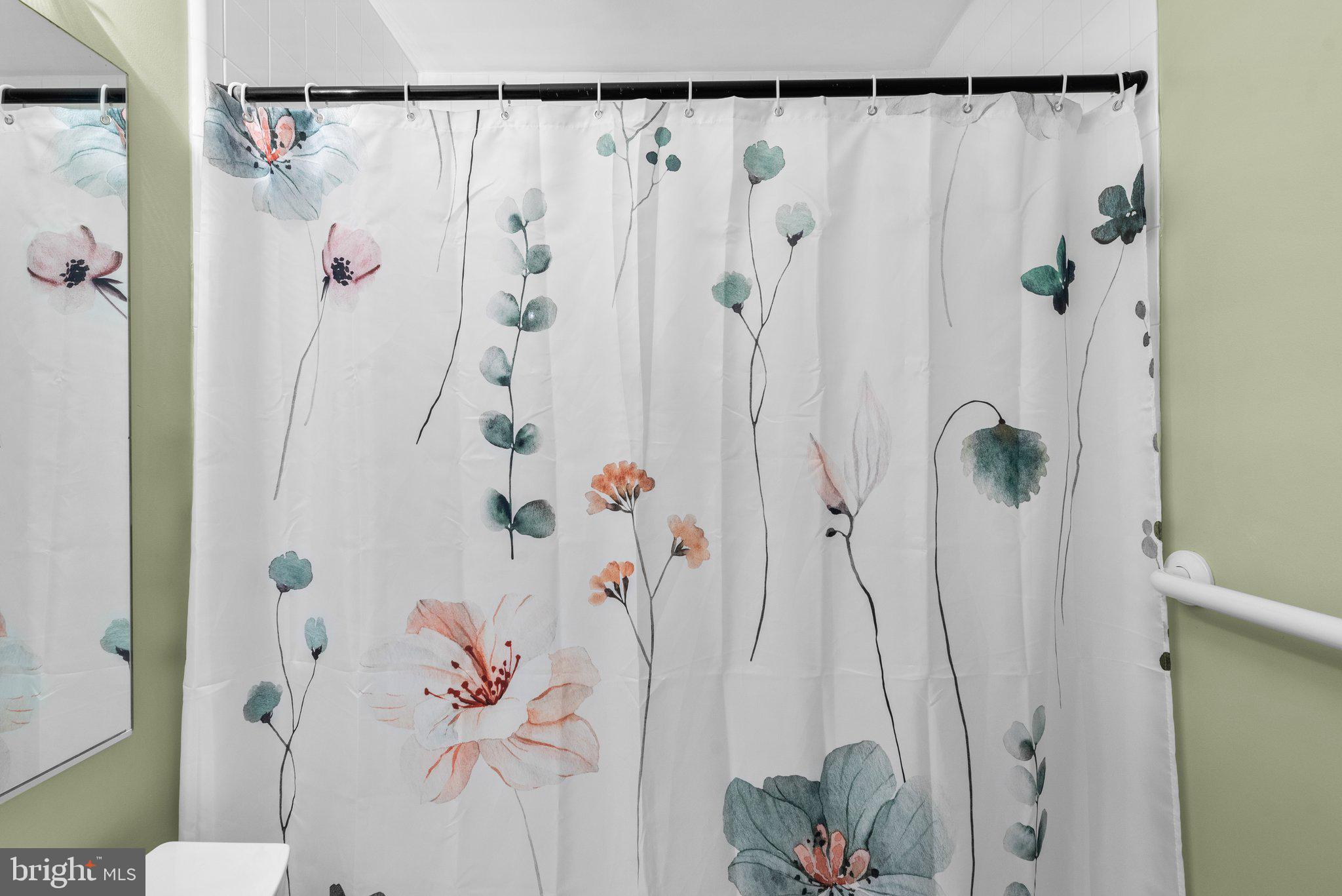 HOMELAND VILLAGE - Residential