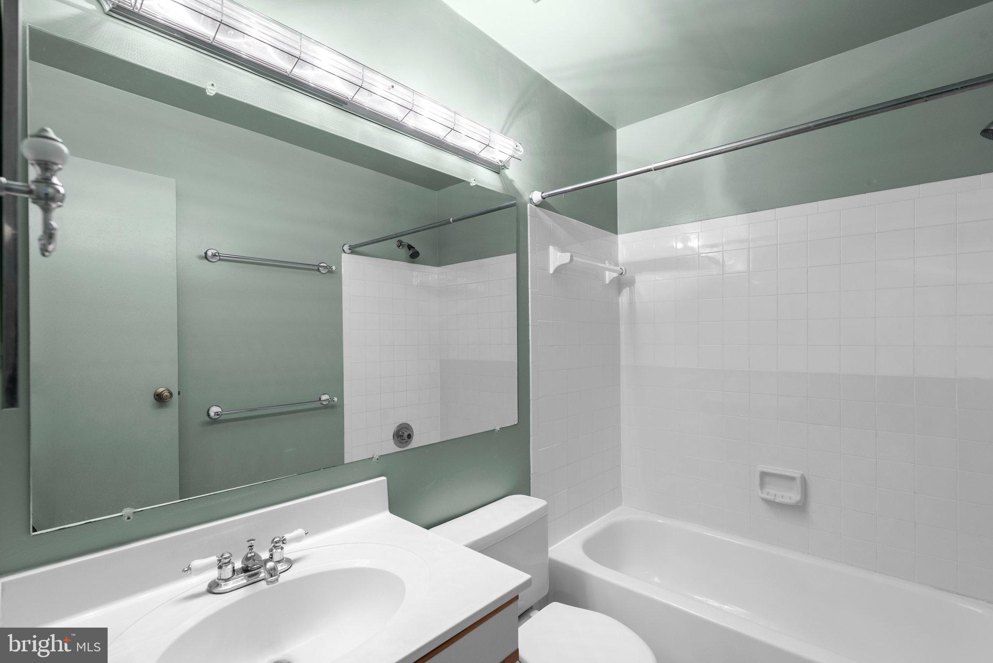 HOMELAND VILLAGE - Residential