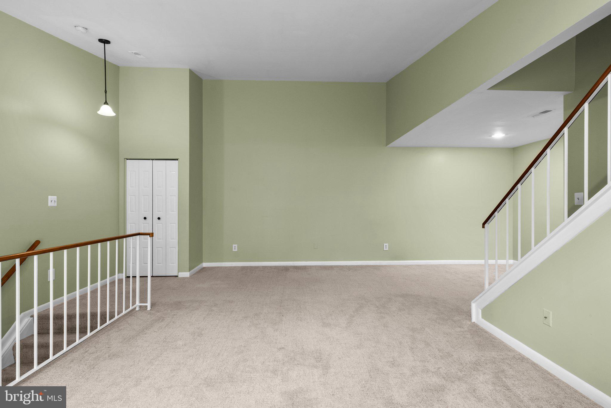 18211 ROLLING MEADOW WAY 207