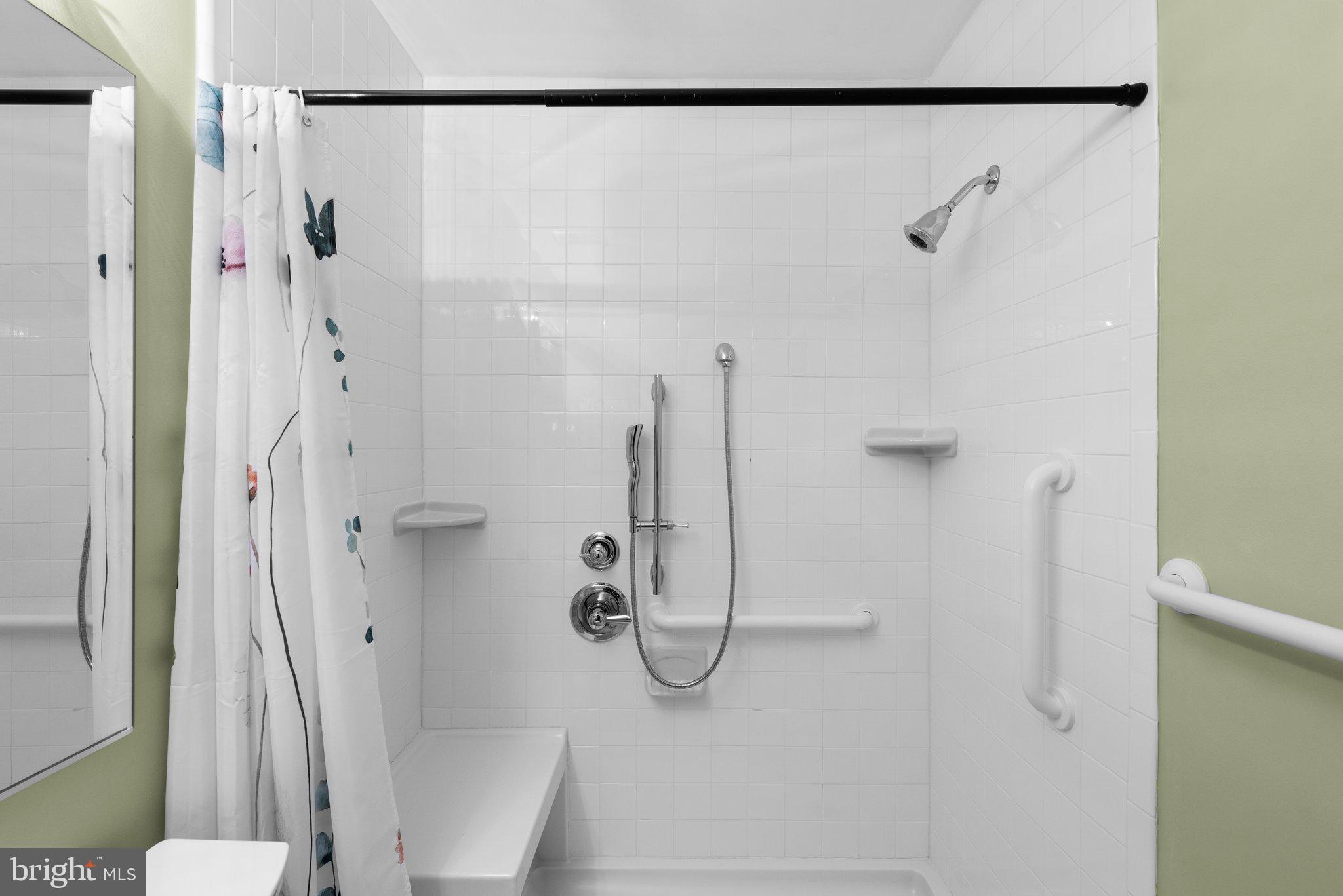 HOMELAND VILLAGE - Residential