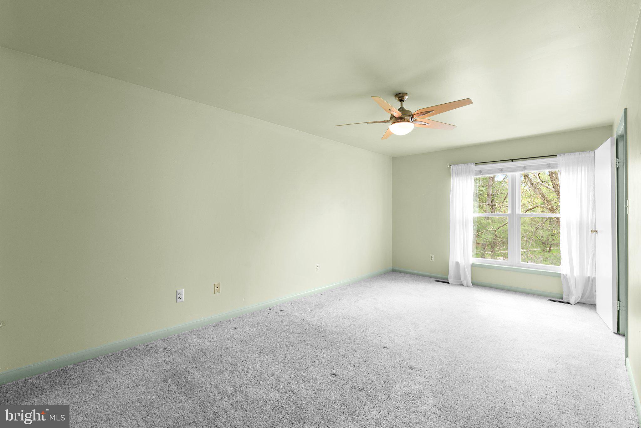 HOMELAND VILLAGE - Residential