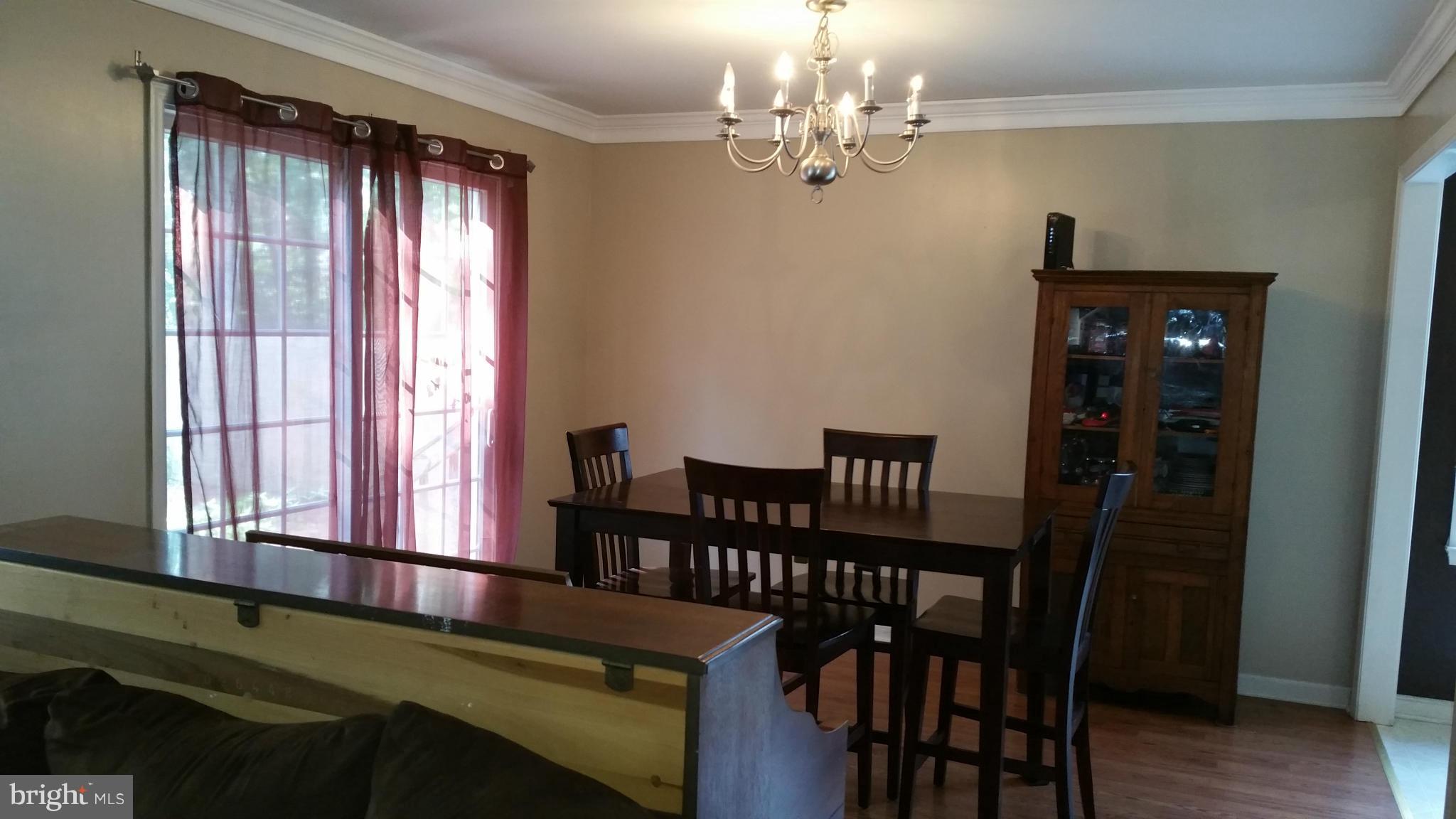 THOMAS ROSS - Residential Lease