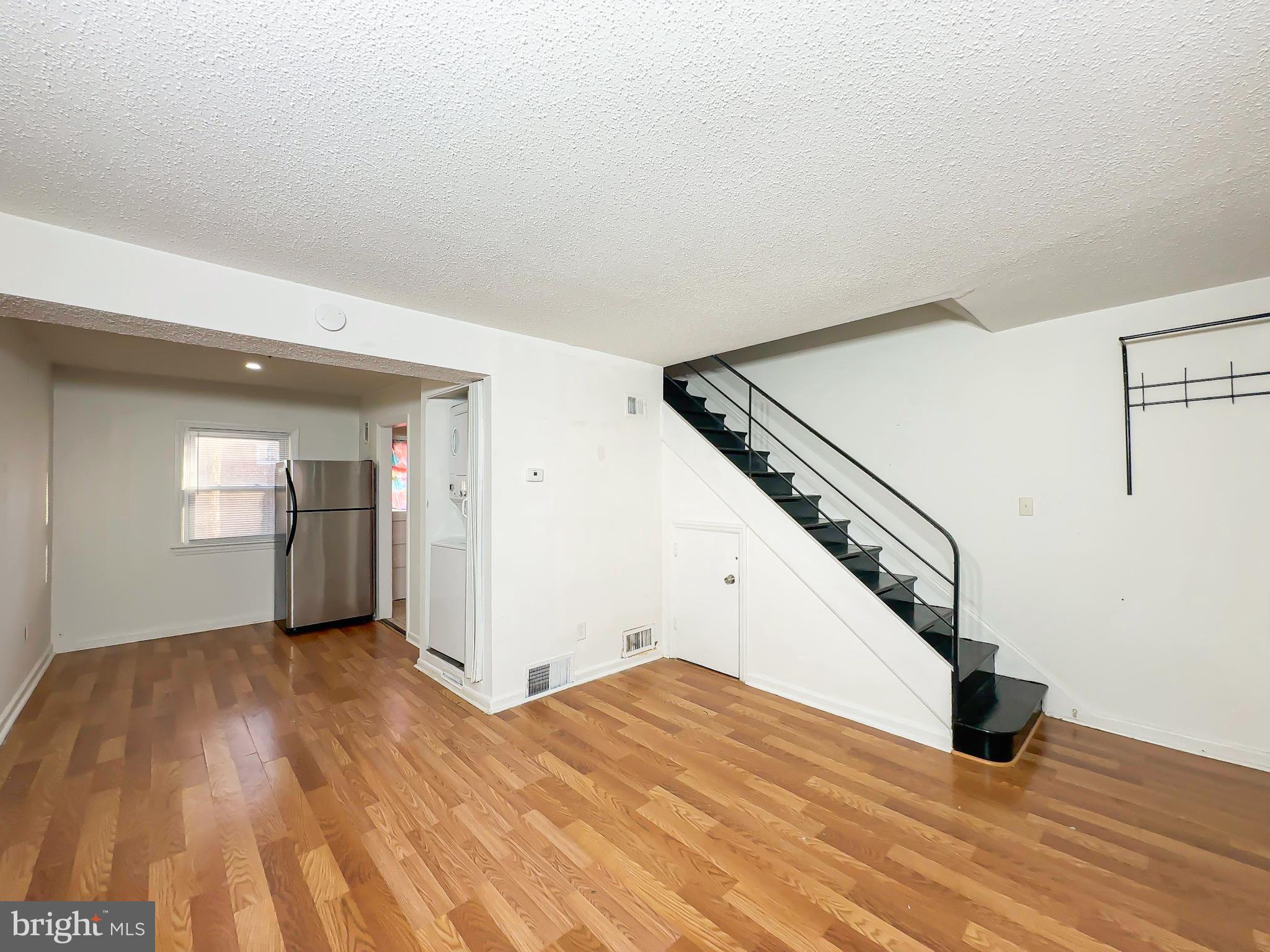 IVERSON VILLAGE CONDO - Residential Lease